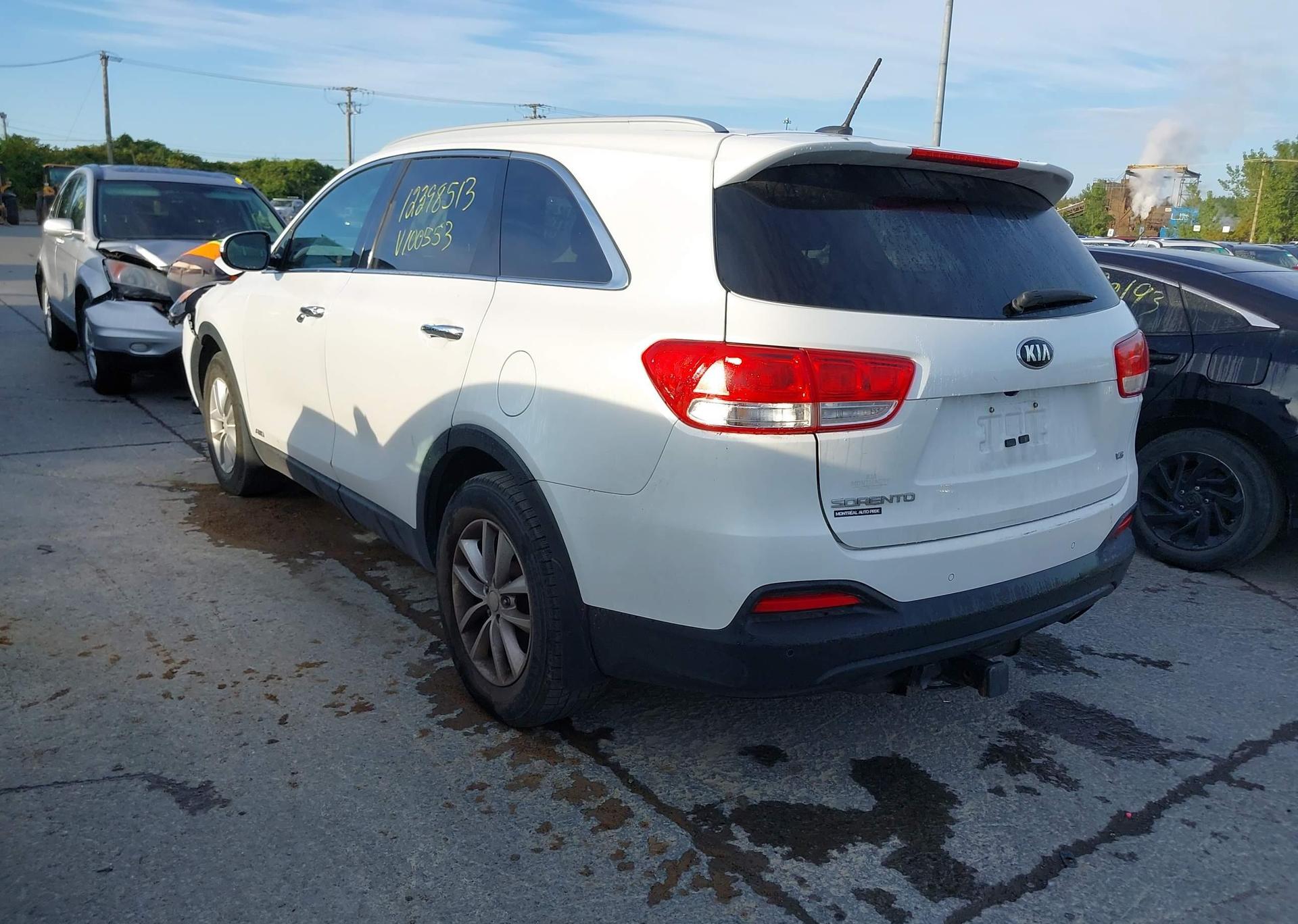 2016 KIA SORENTO LX