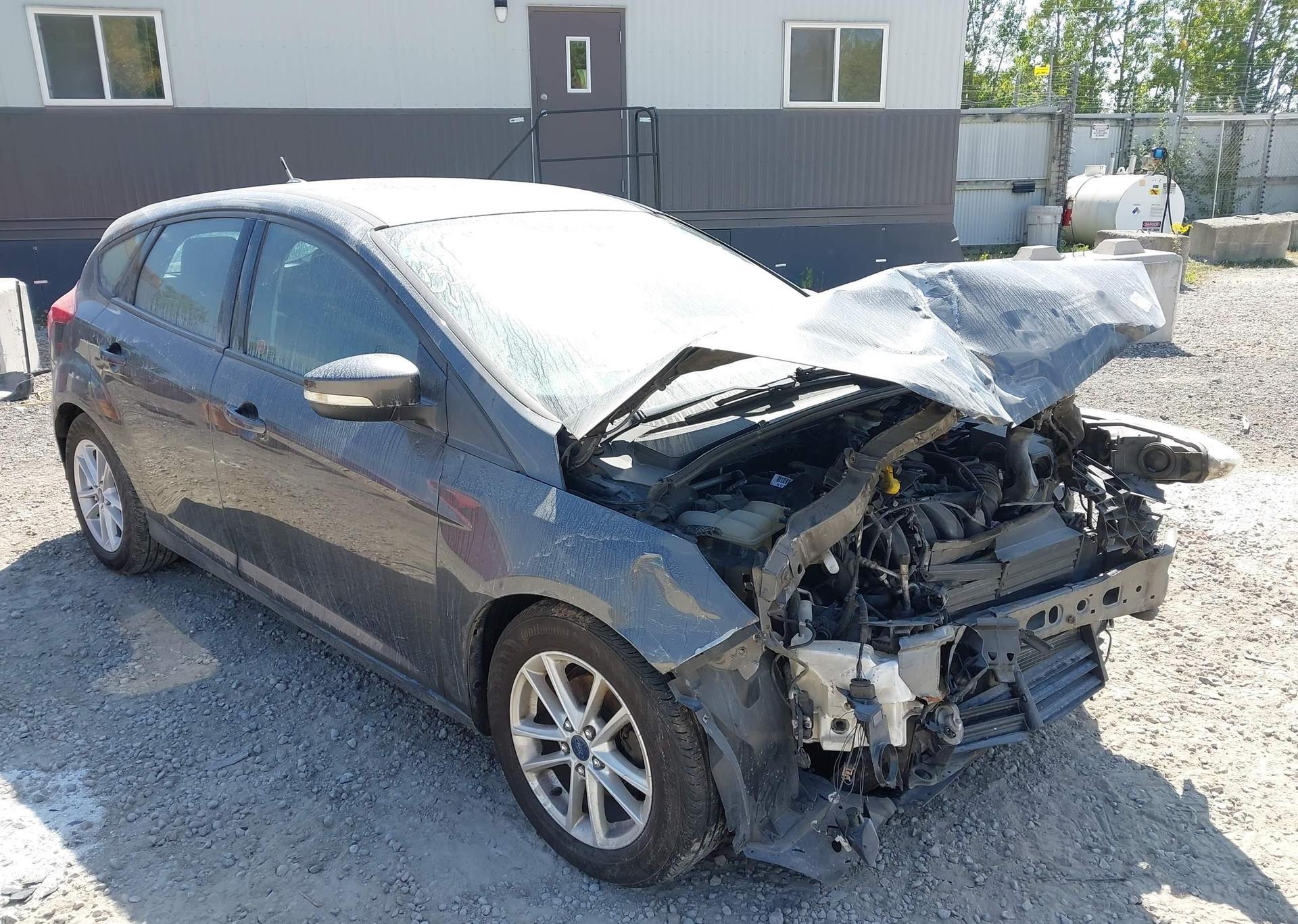 2015 FORD FOCUS SE