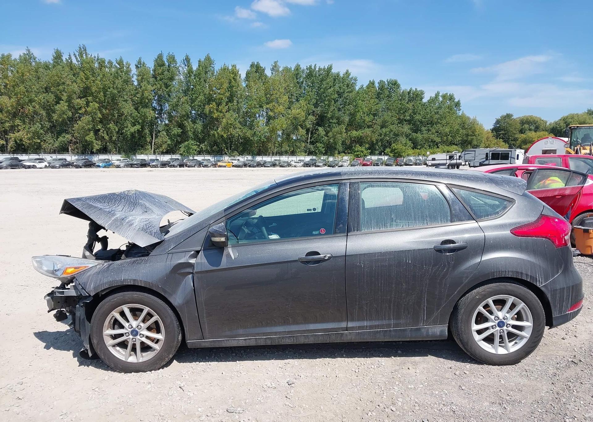 2015 FORD FOCUS SE
