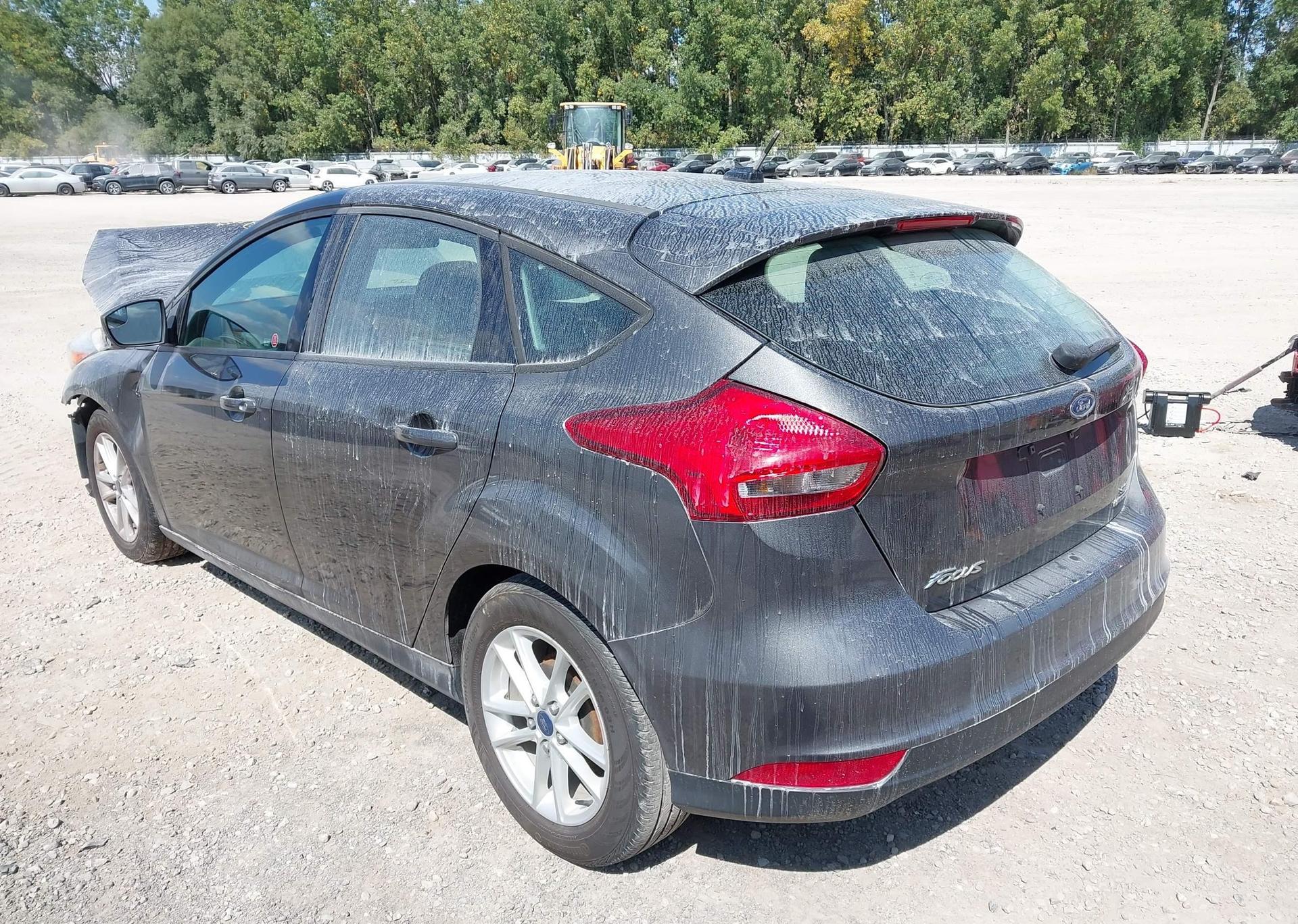 2015 FORD FOCUS SE