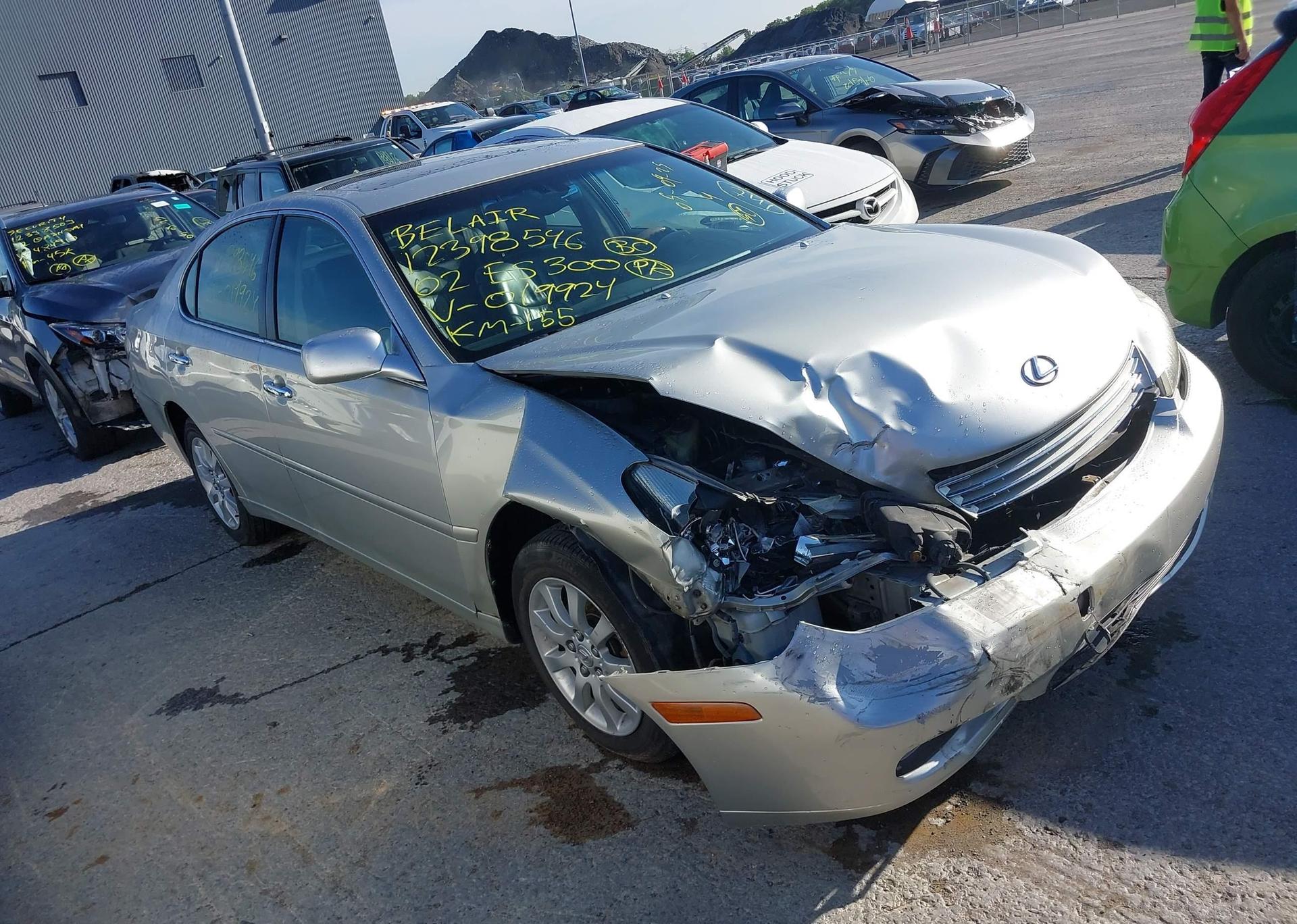 2002 LEXUS ES 300