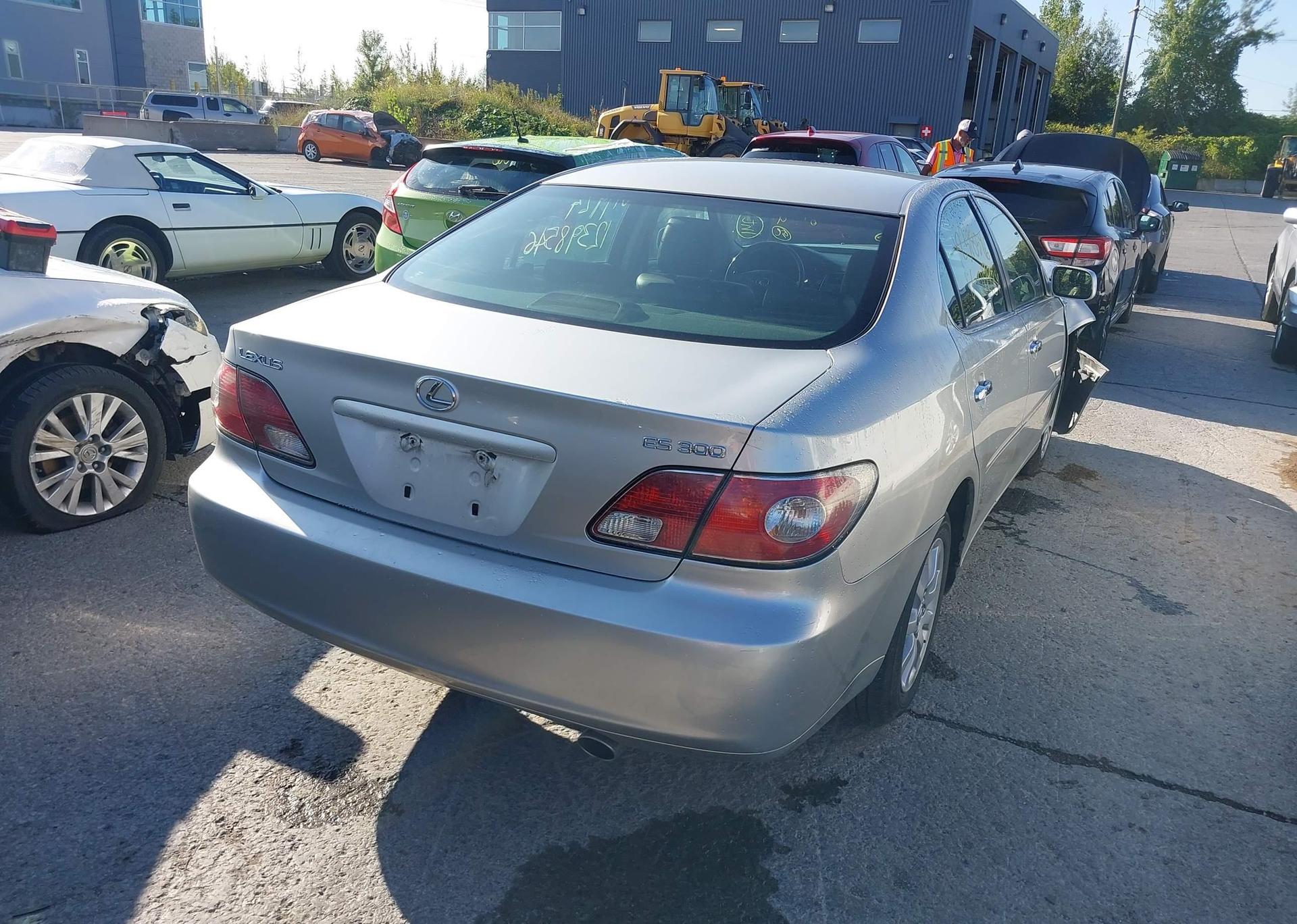 2002 LEXUS ES 300