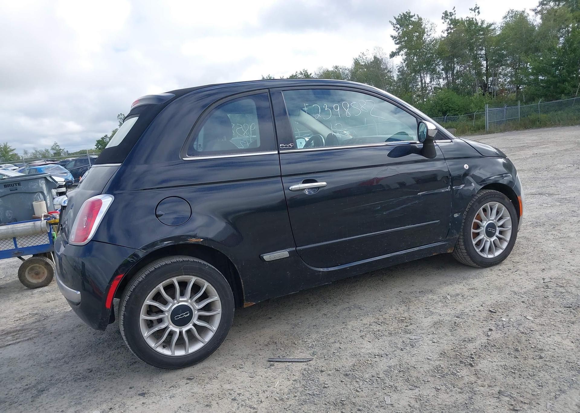 2012 FIAT 500 LOUNGE