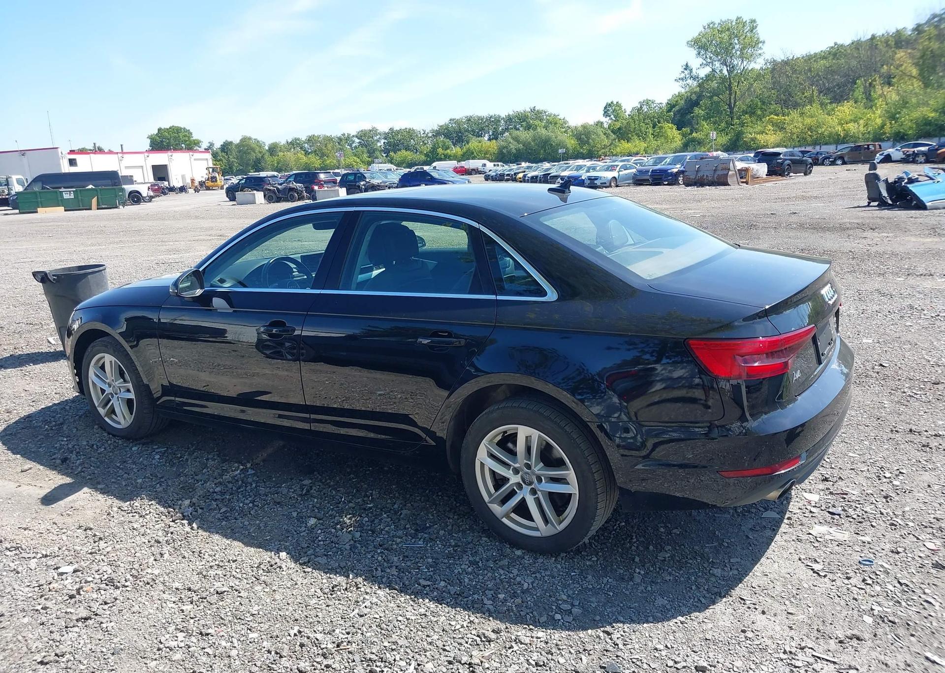 2017 AUDI A4 2.0T KOMFORT