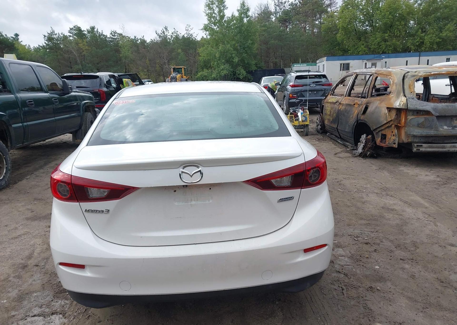 2015 MAZDA 3 TOURING