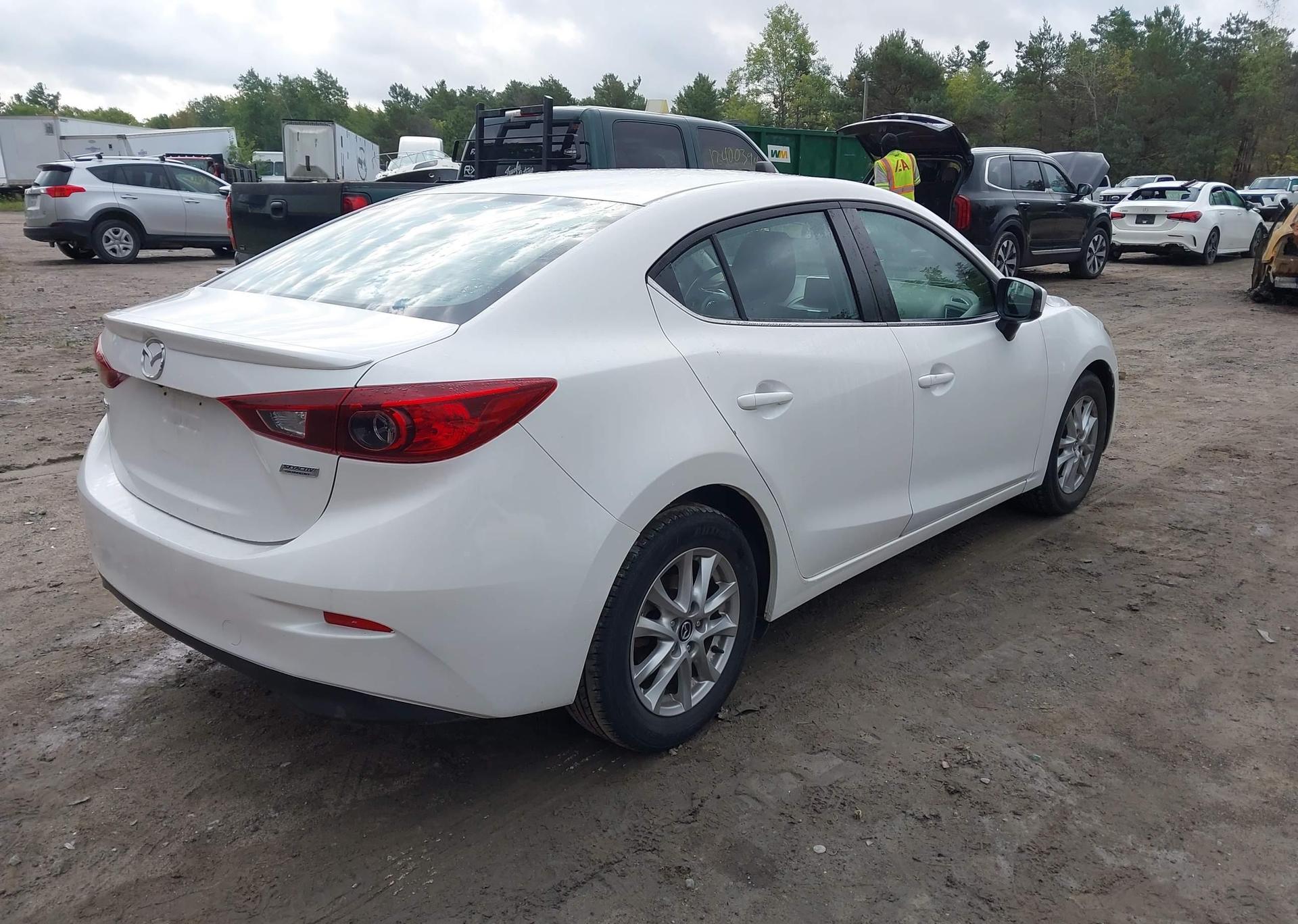 2015 MAZDA 3 TOURING