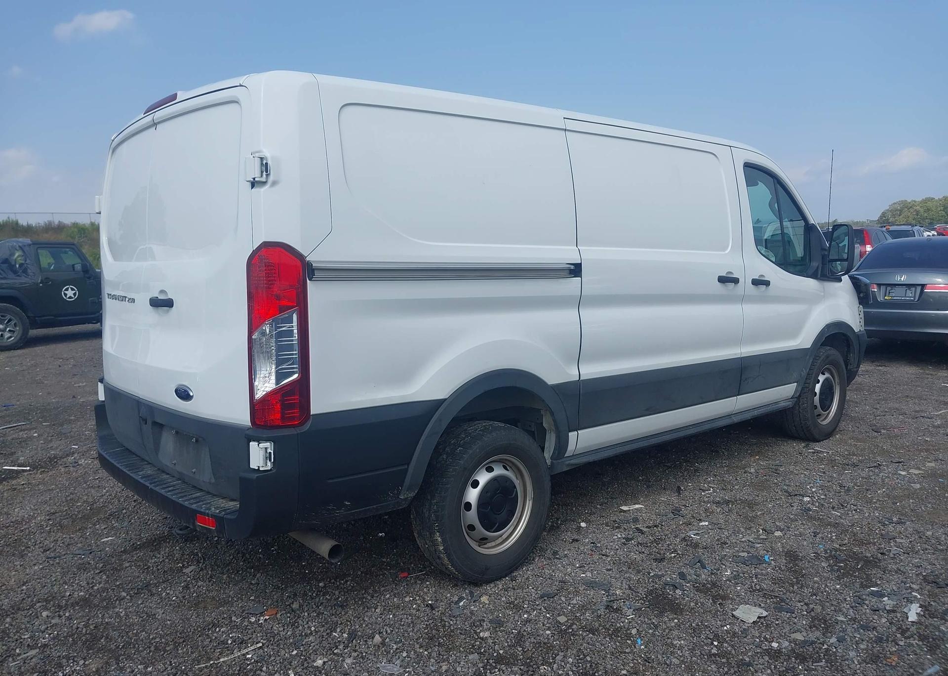 2023 FORD transit t-250