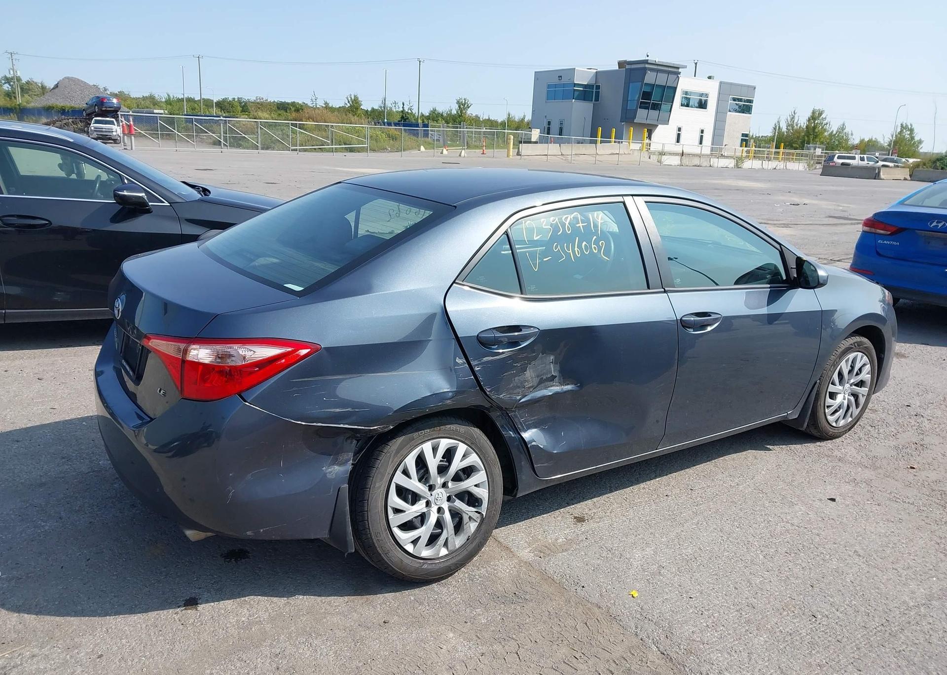 2017 TOYOTA COROLLA LE