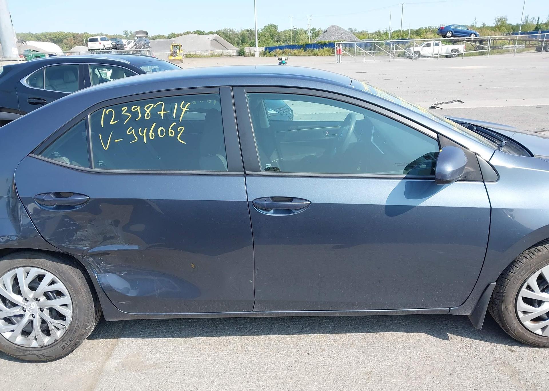 2017 TOYOTA COROLLA LE