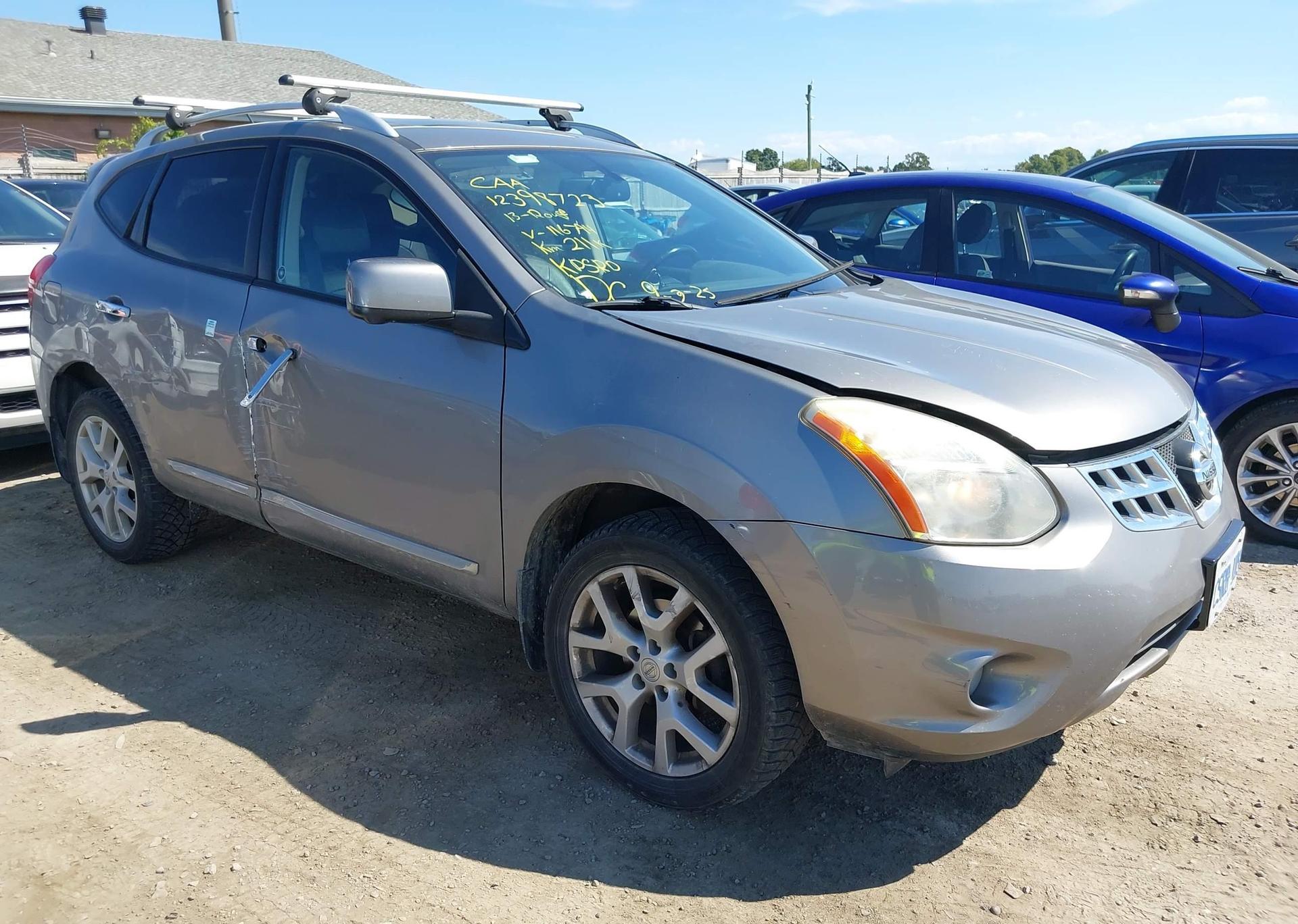 2013 NISSAN ROGUE S