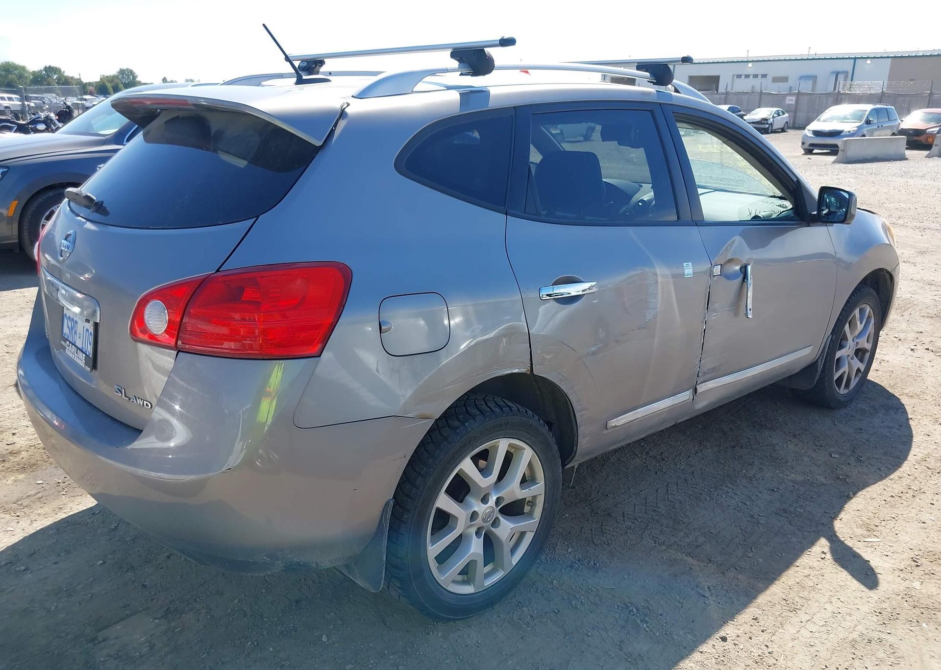 2013 NISSAN ROGUE S