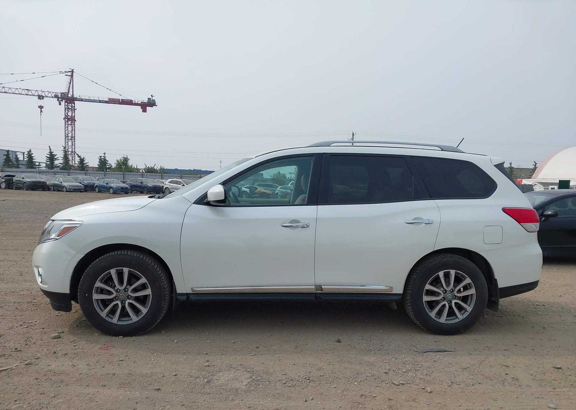 2016 NISSAN PATHFINDER PLATINUM