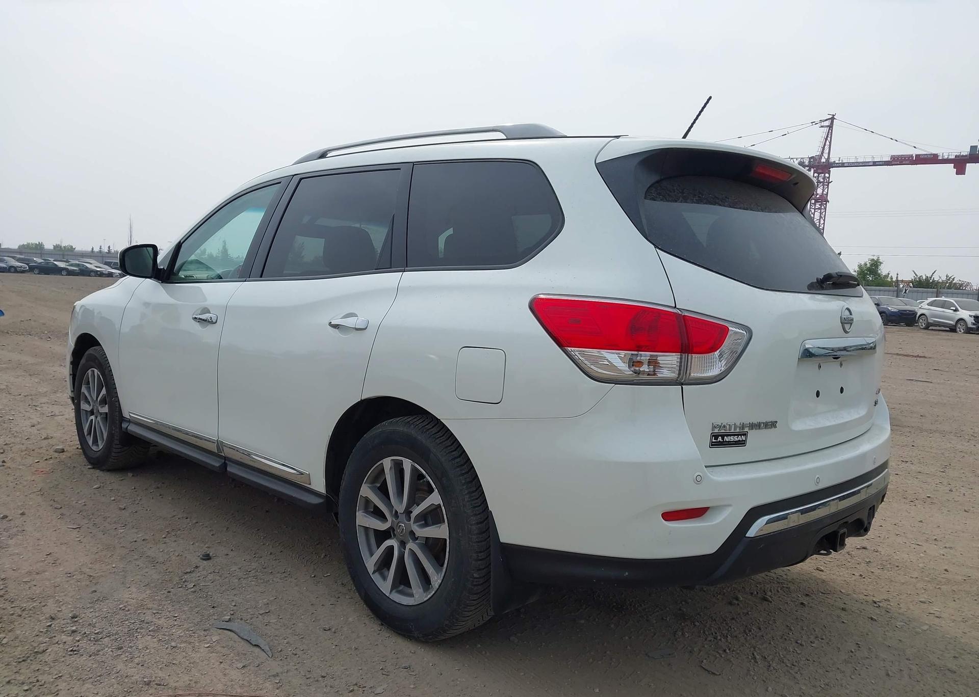2016 NISSAN PATHFINDER PLATINUM