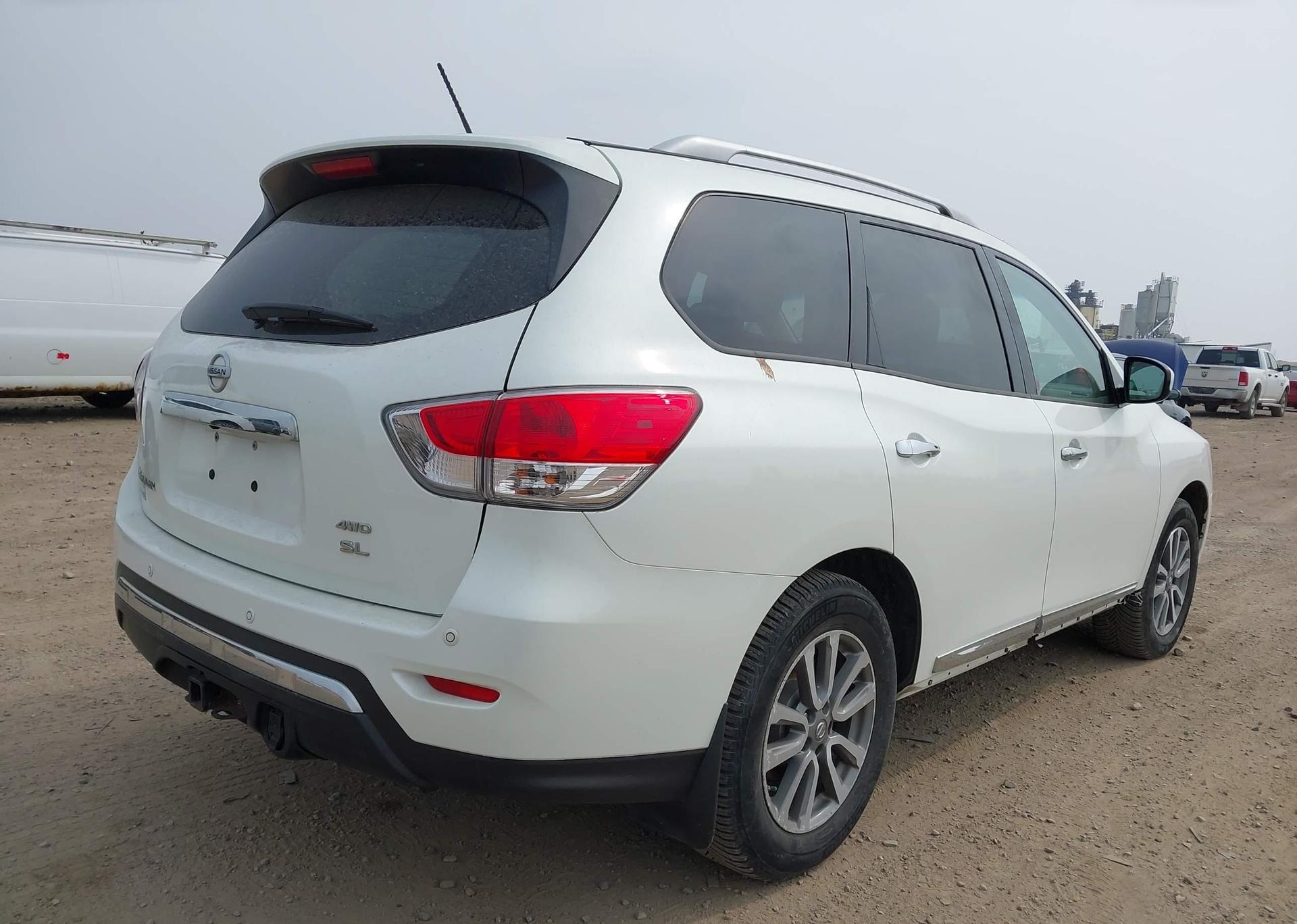 2016 NISSAN PATHFINDER PLATINUM