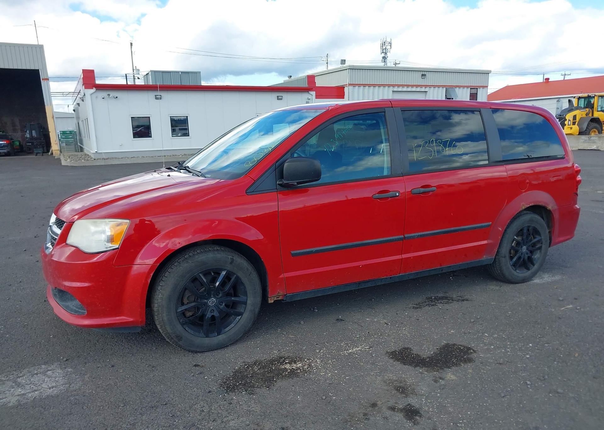 2013 DODGE GRAND CARAVAN SE