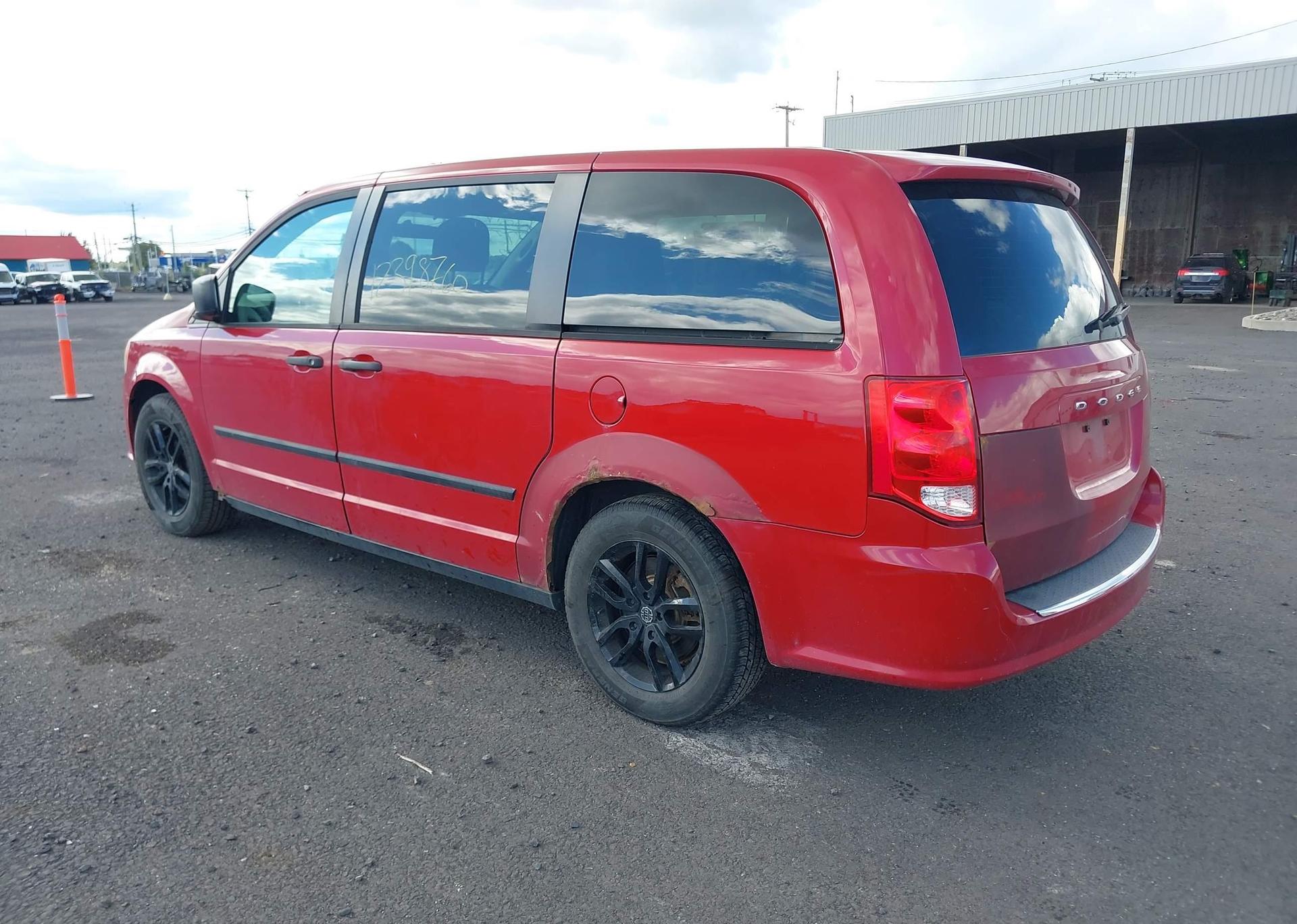2013 DODGE GRAND CARAVAN SE