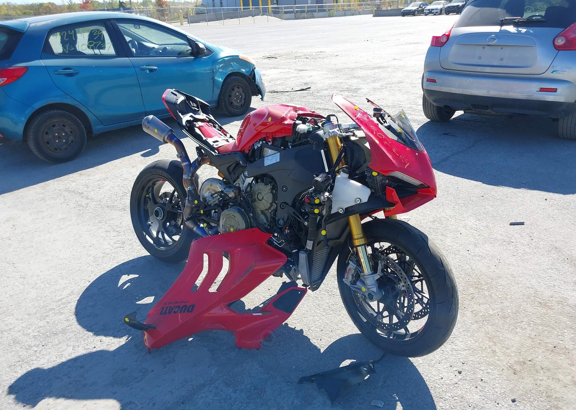 2024 DUCATI PANIGALE V4S