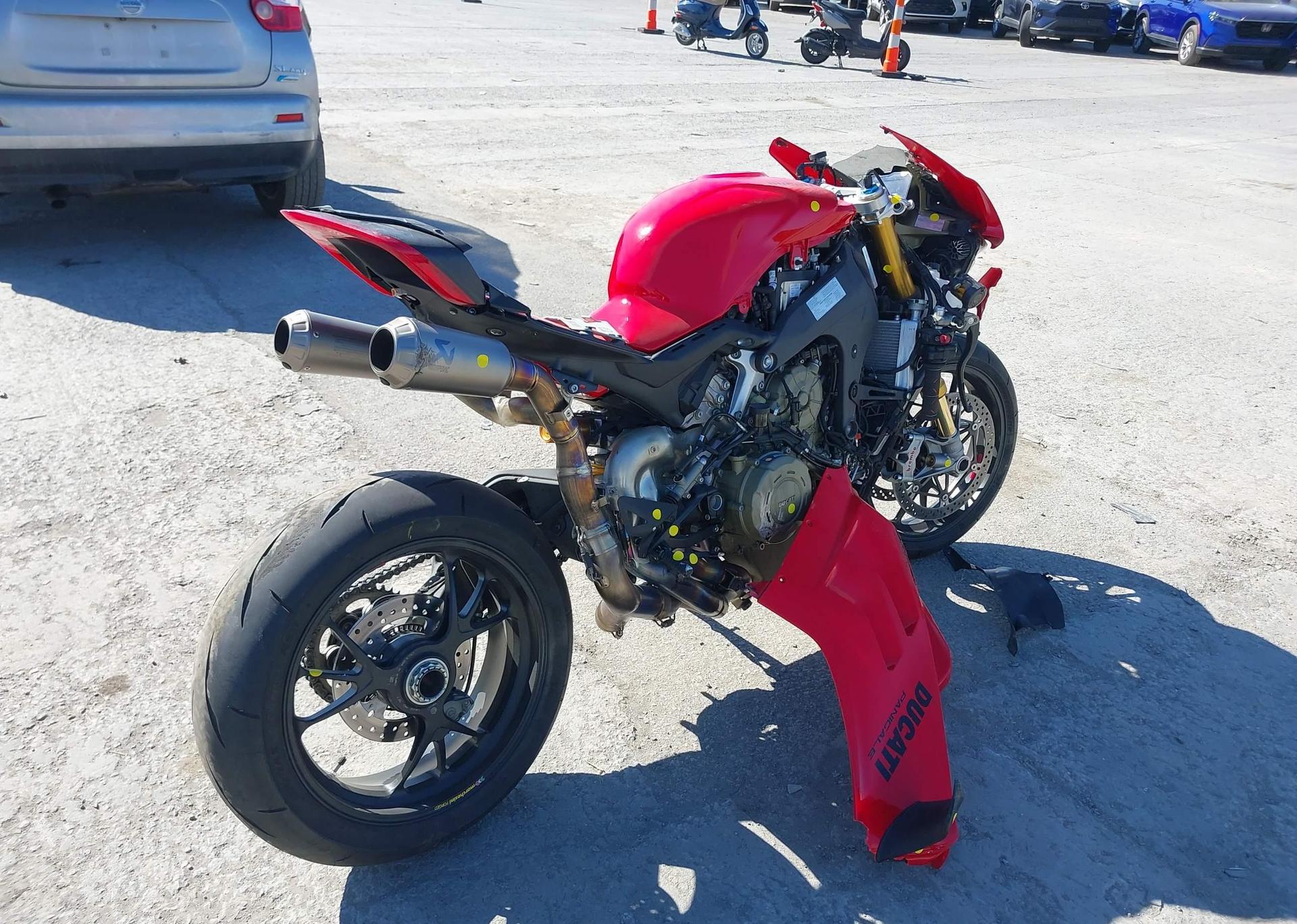 2024 DUCATI PANIGALE V4S