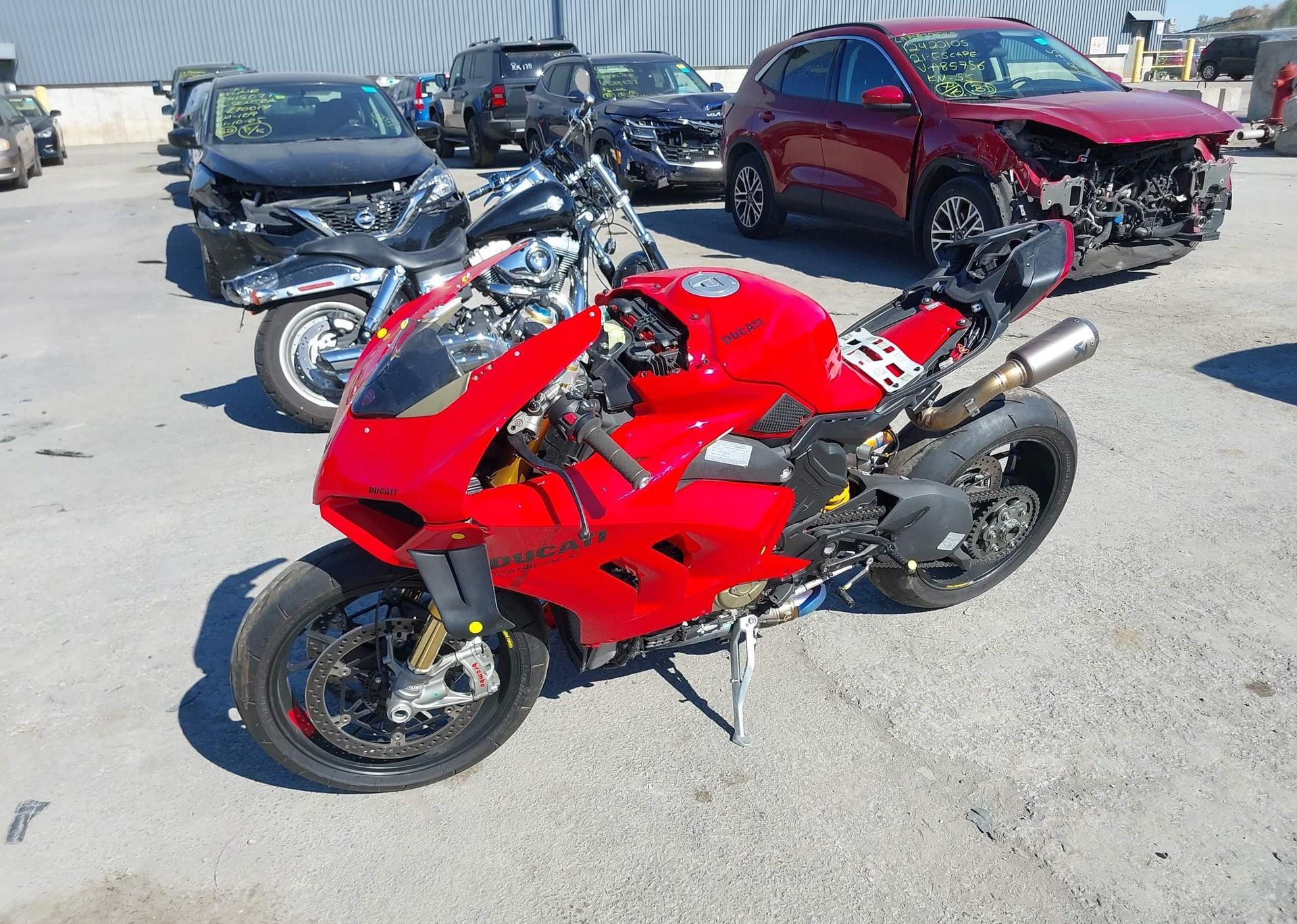 2024 DUCATI PANIGALE V4S
