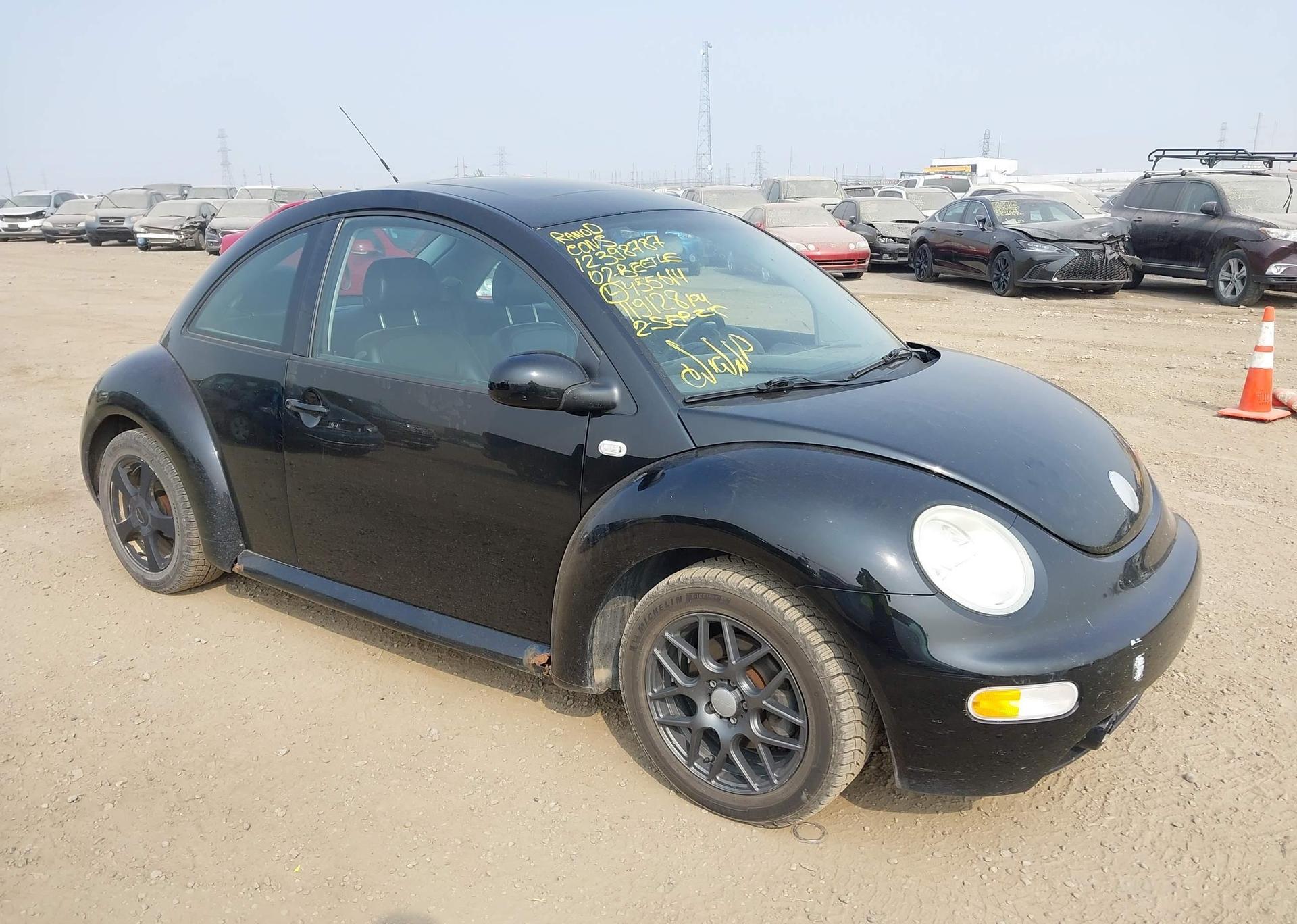 2002 VOLKSWAGEN NEW BEETLE GLS