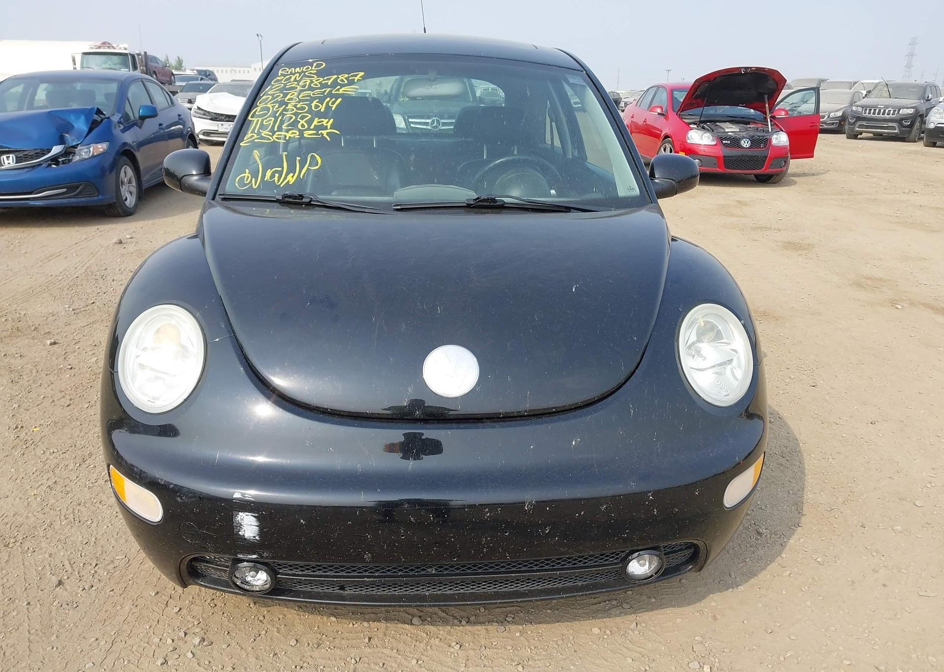 2002 VOLKSWAGEN NEW BEETLE GLS