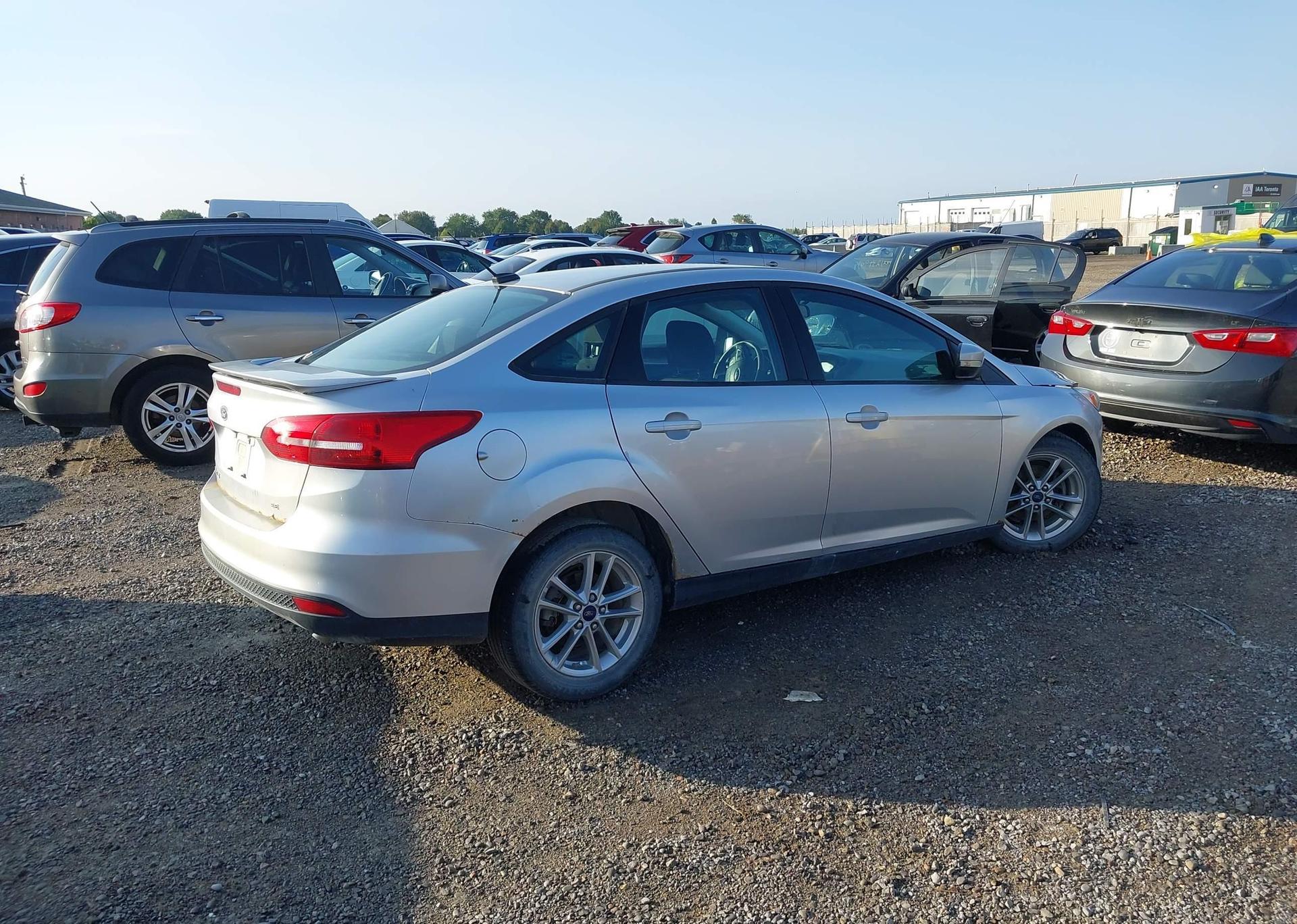 2017 FORD FOCUS SE