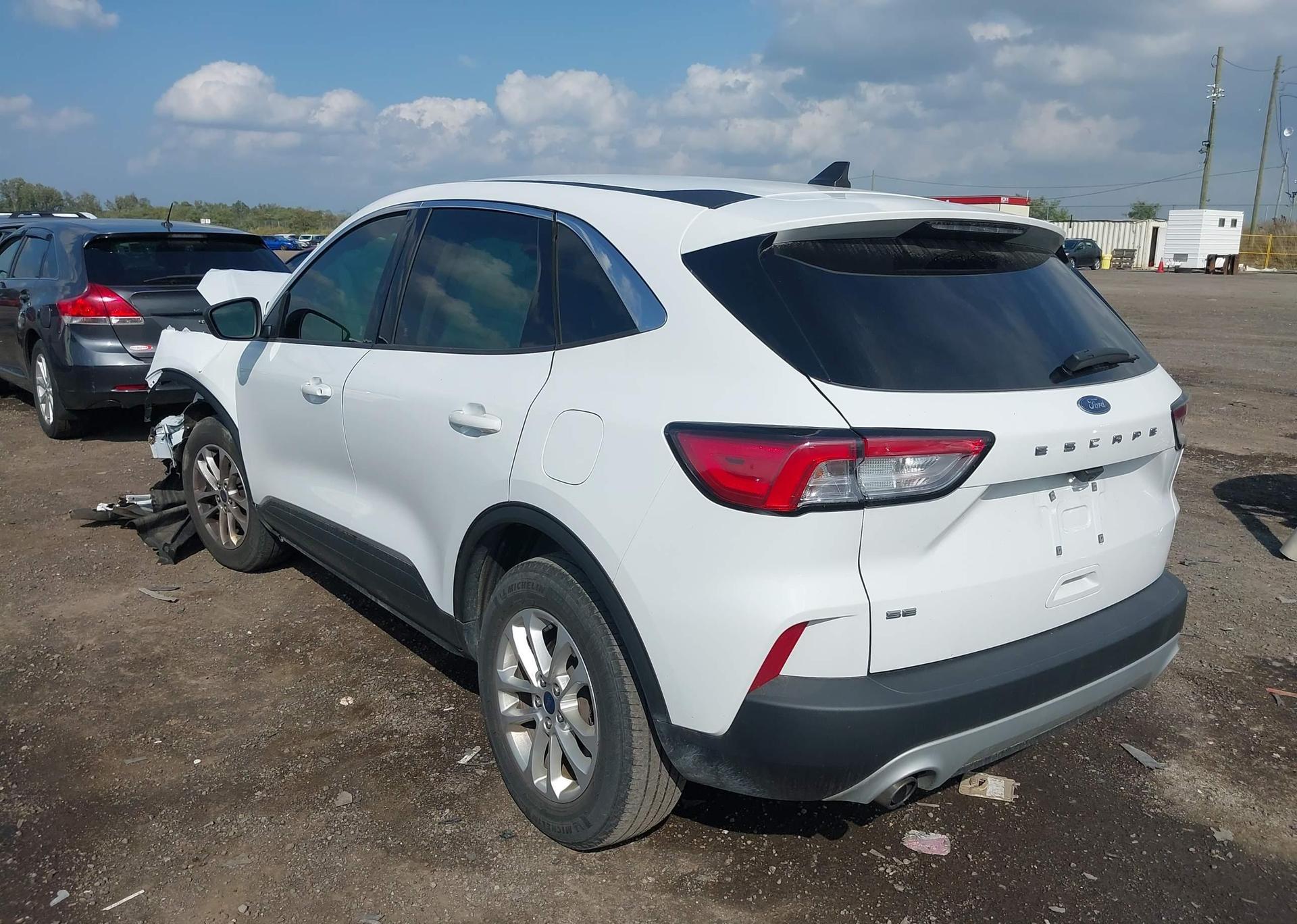 2022 FORD ESCAPE SE