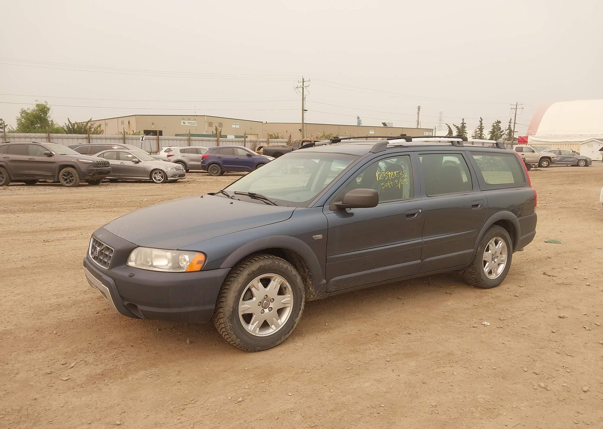 2006 VOLVO XC70 2.5T