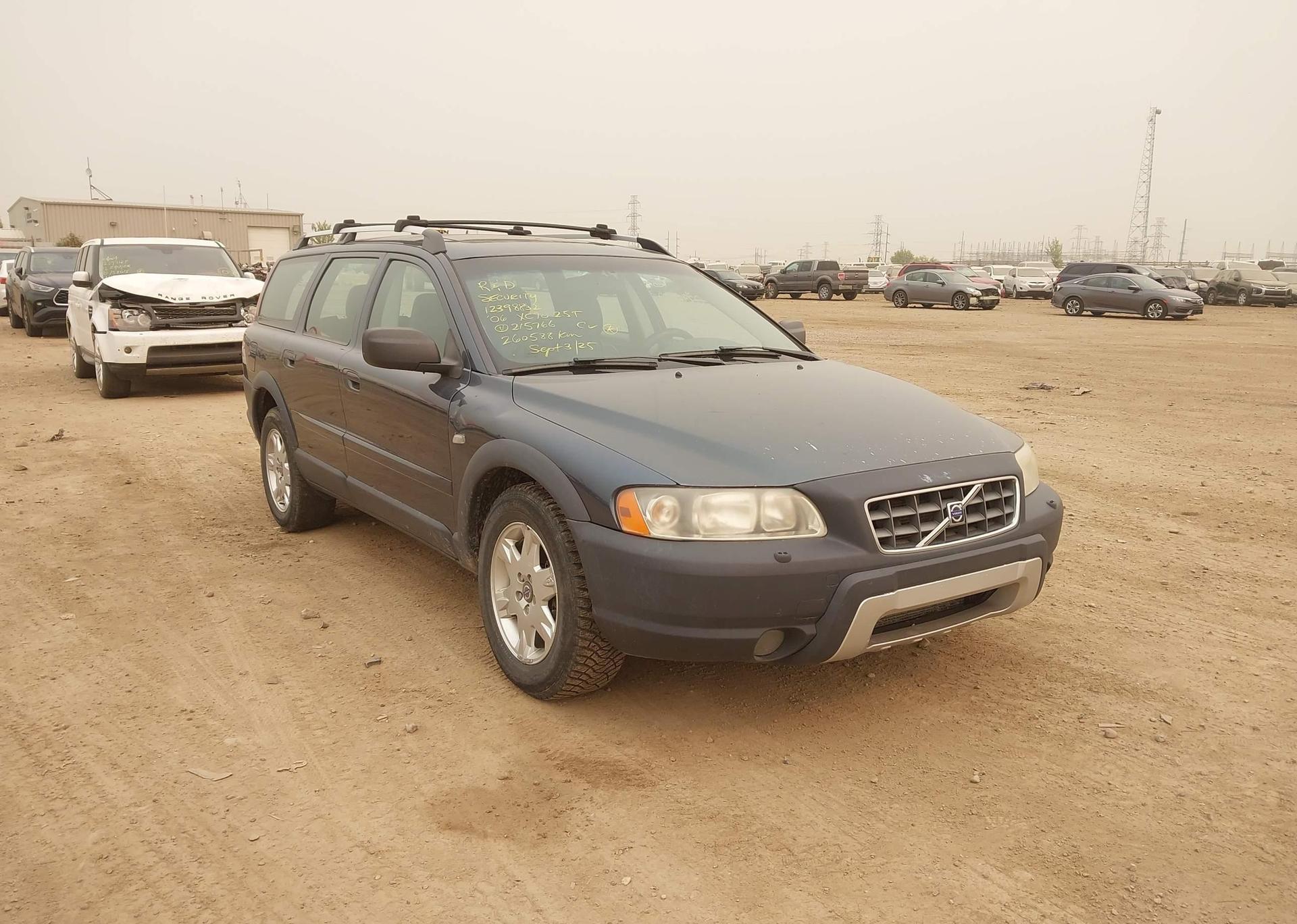 2006 VOLVO XC70 2.5T