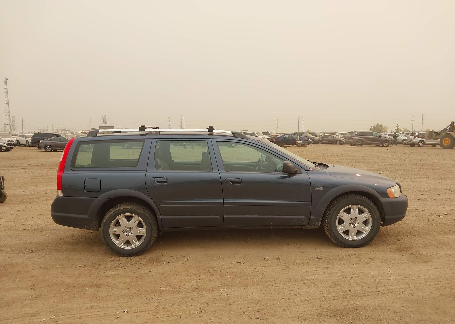 2006 VOLVO XC70 2.5T