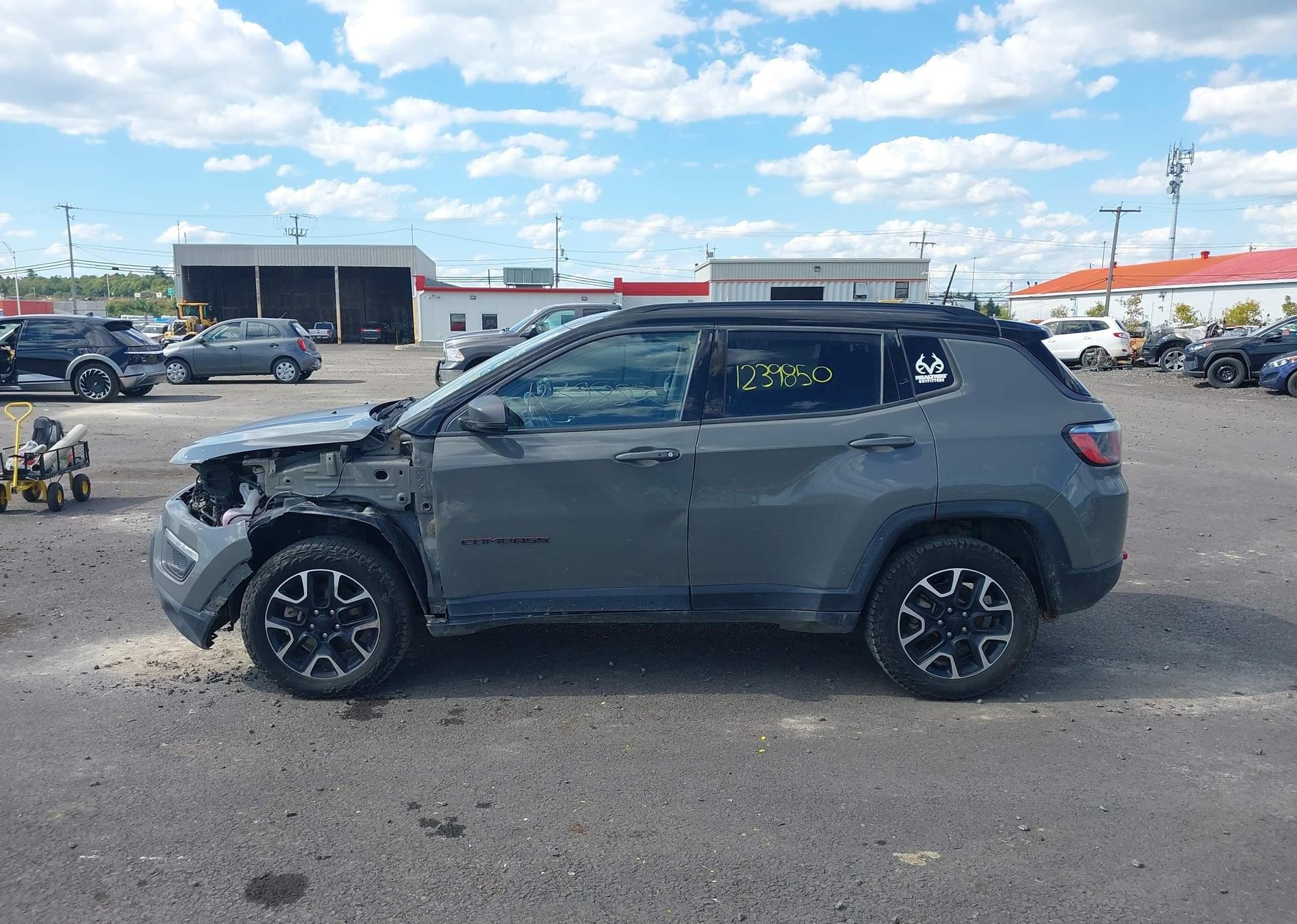 2020 JEEP COMPASS TRAILHAWK