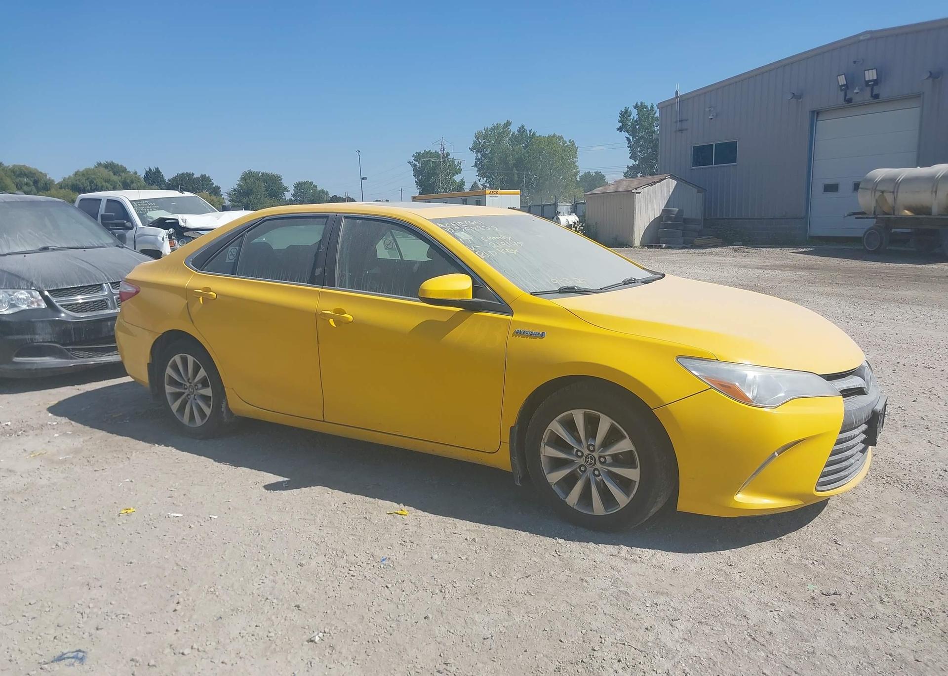 2017 TOYOTA CAMRY HYBRID XLE