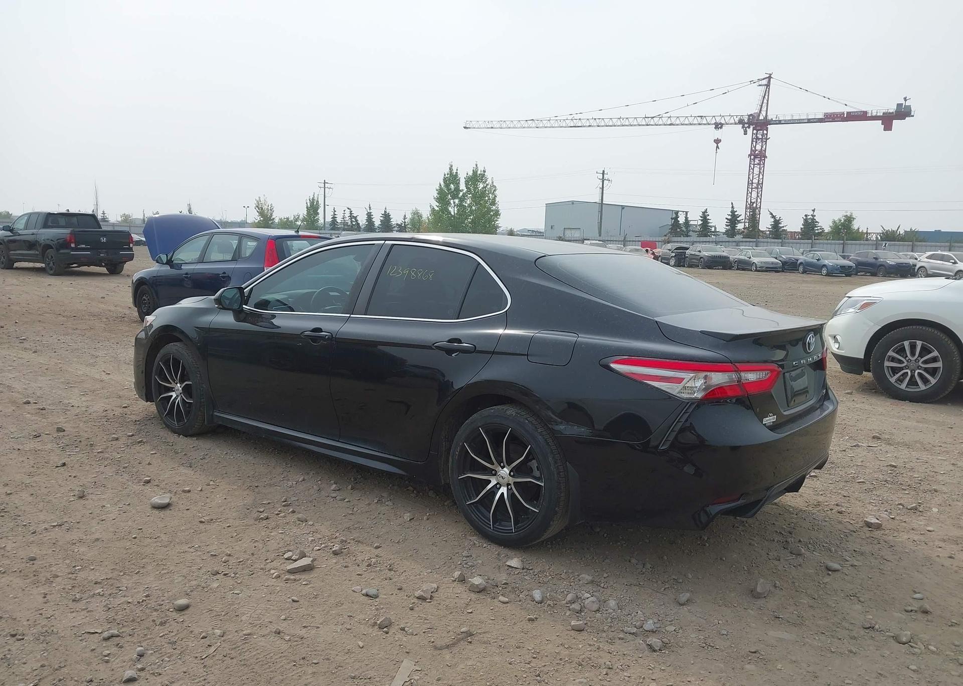 2018 TOYOTA CAMRY SE