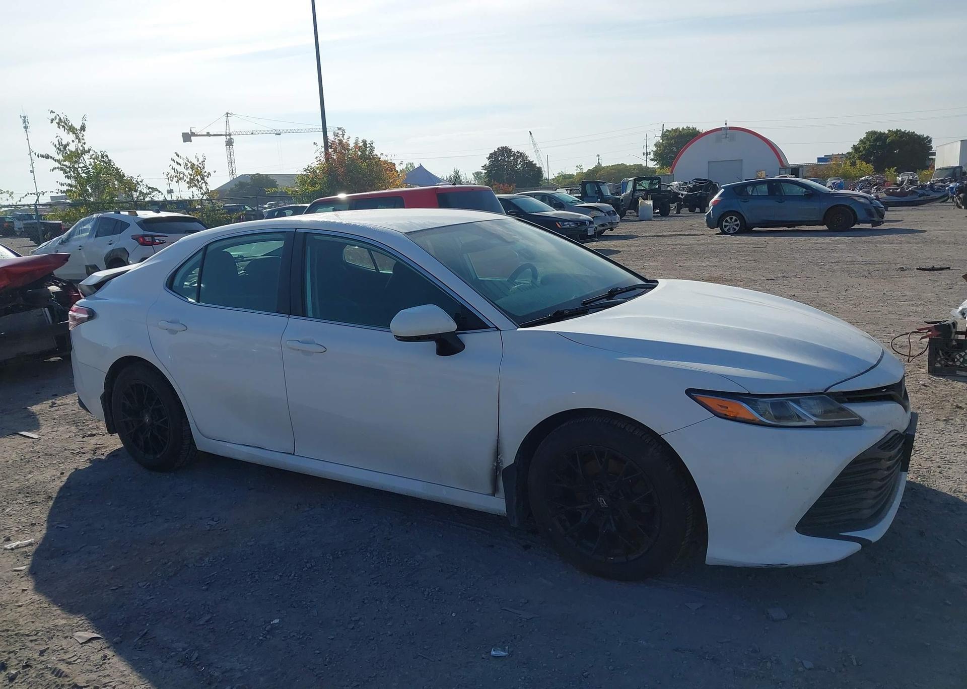 2019 TOYOTA CAMRY LE