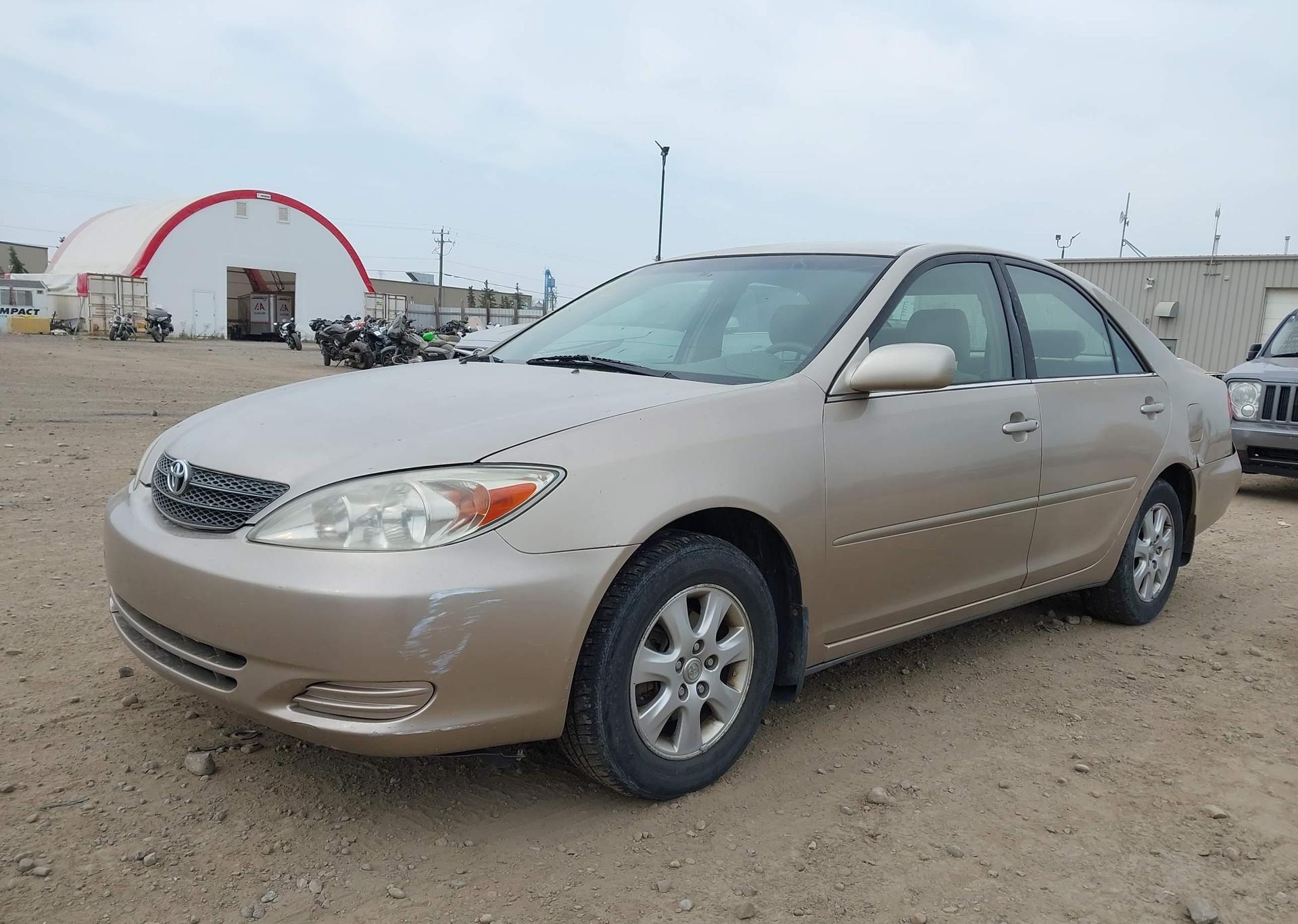 2003 TOYOTA CAMRY LE V6
