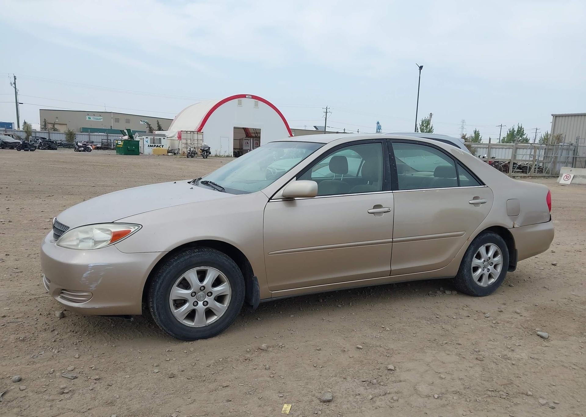 2003 TOYOTA CAMRY LE V6