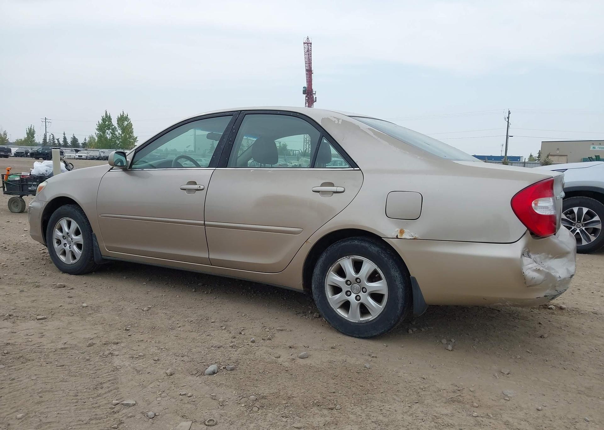 2003 TOYOTA CAMRY LE V6
