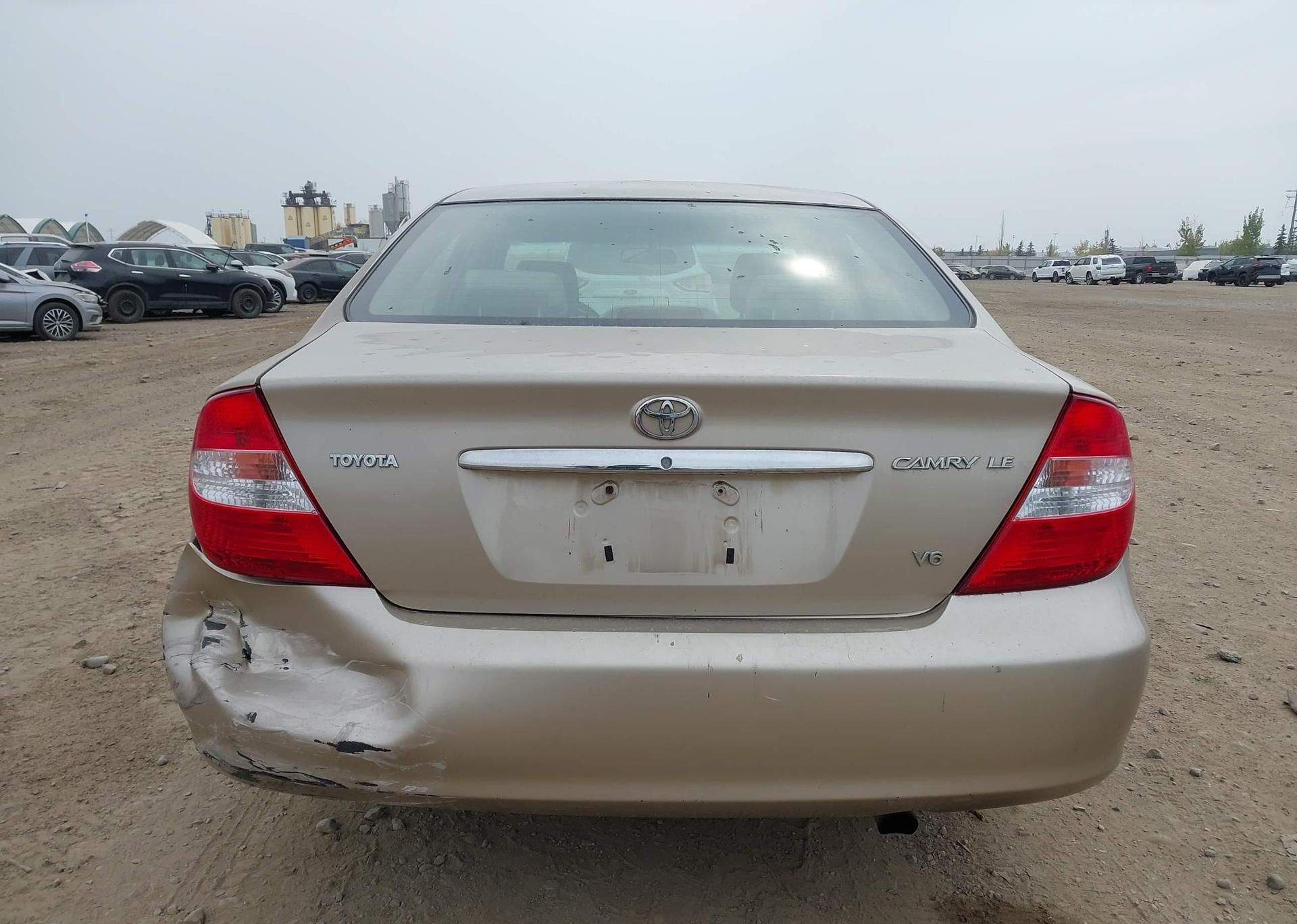 2003 TOYOTA CAMRY LE V6