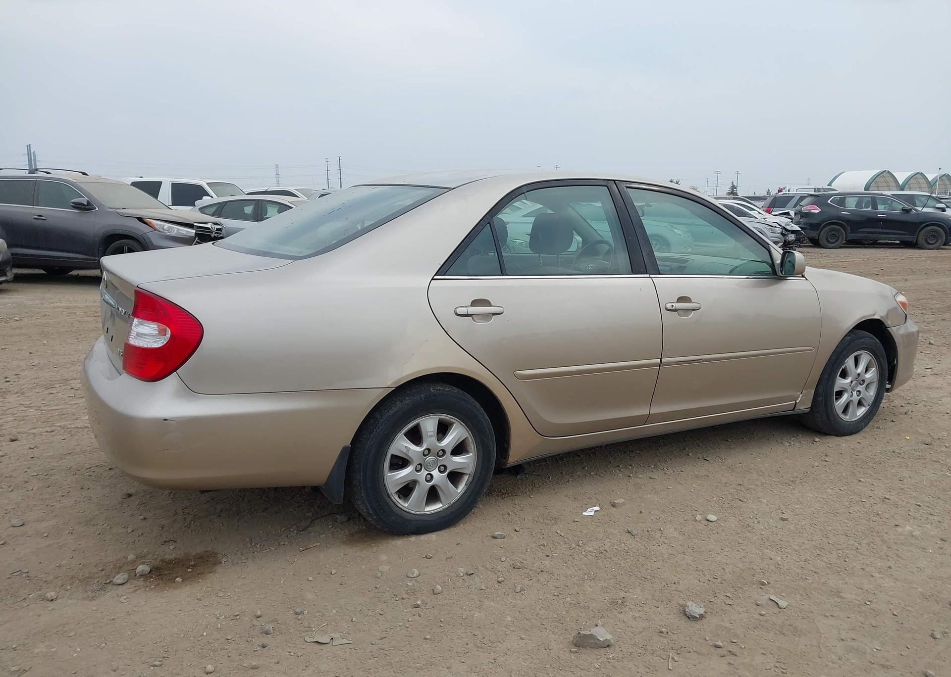2003 TOYOTA CAMRY LE V6