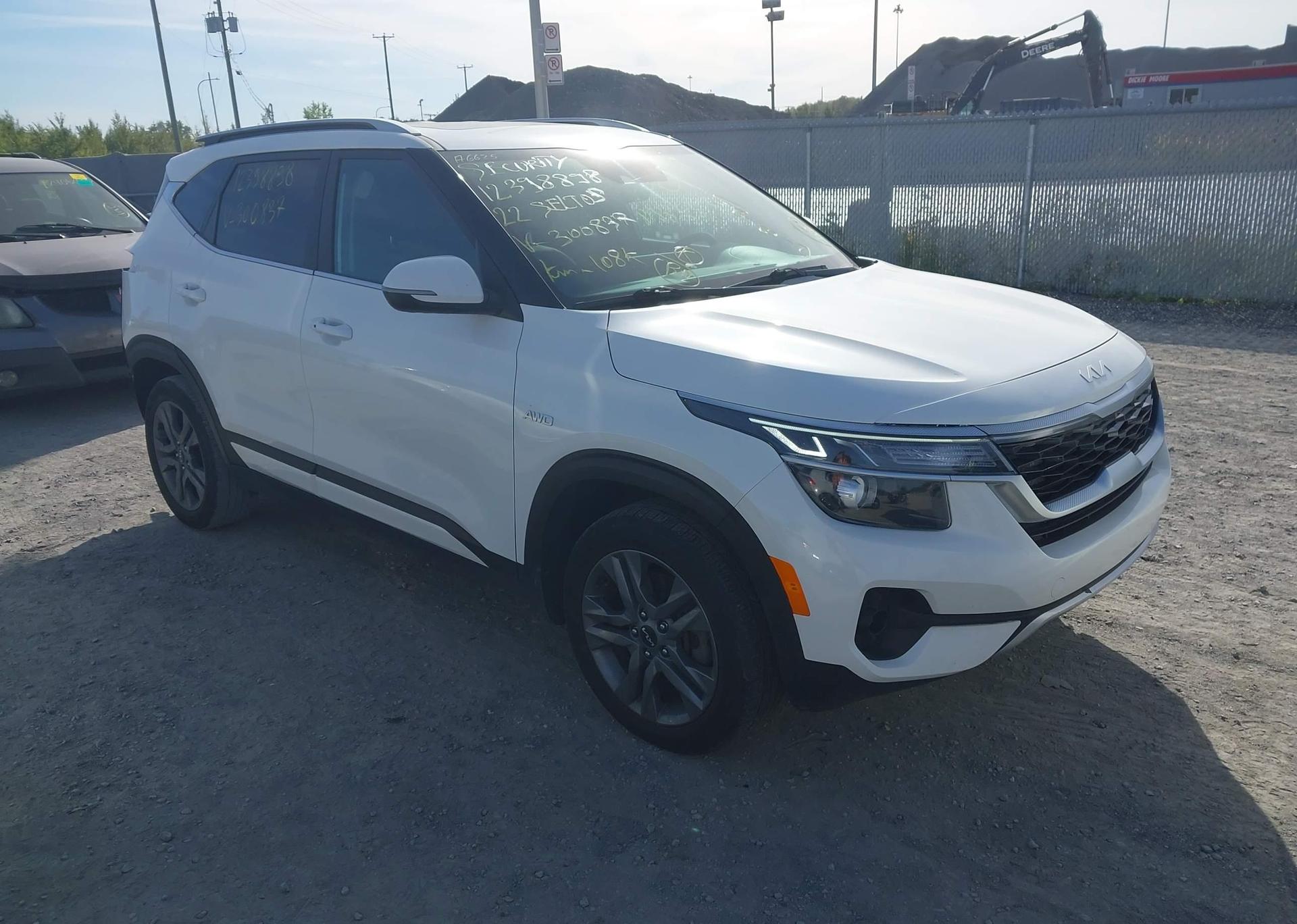 2022 KIA SELTOS EX