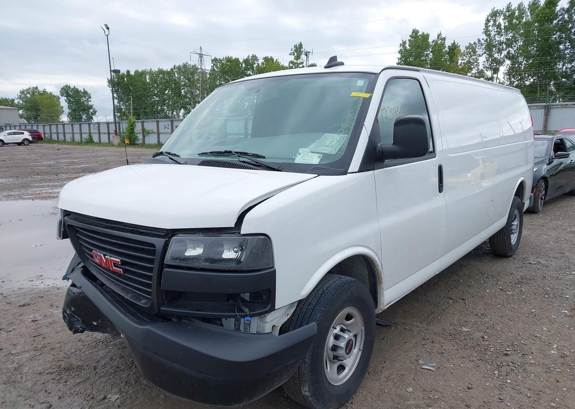 2024 GMC SAVANA G2500