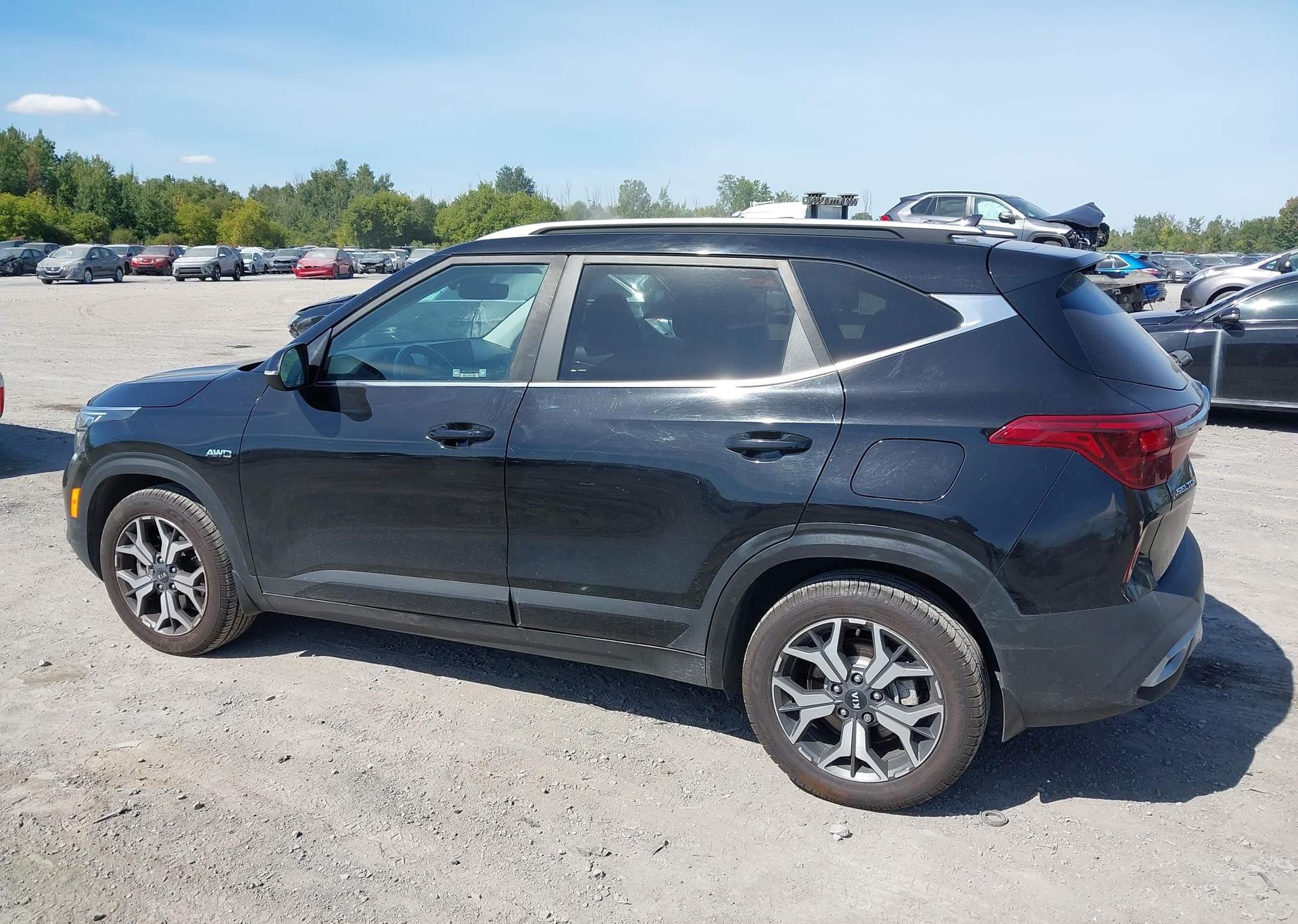 2021 KIA SELTOS EX