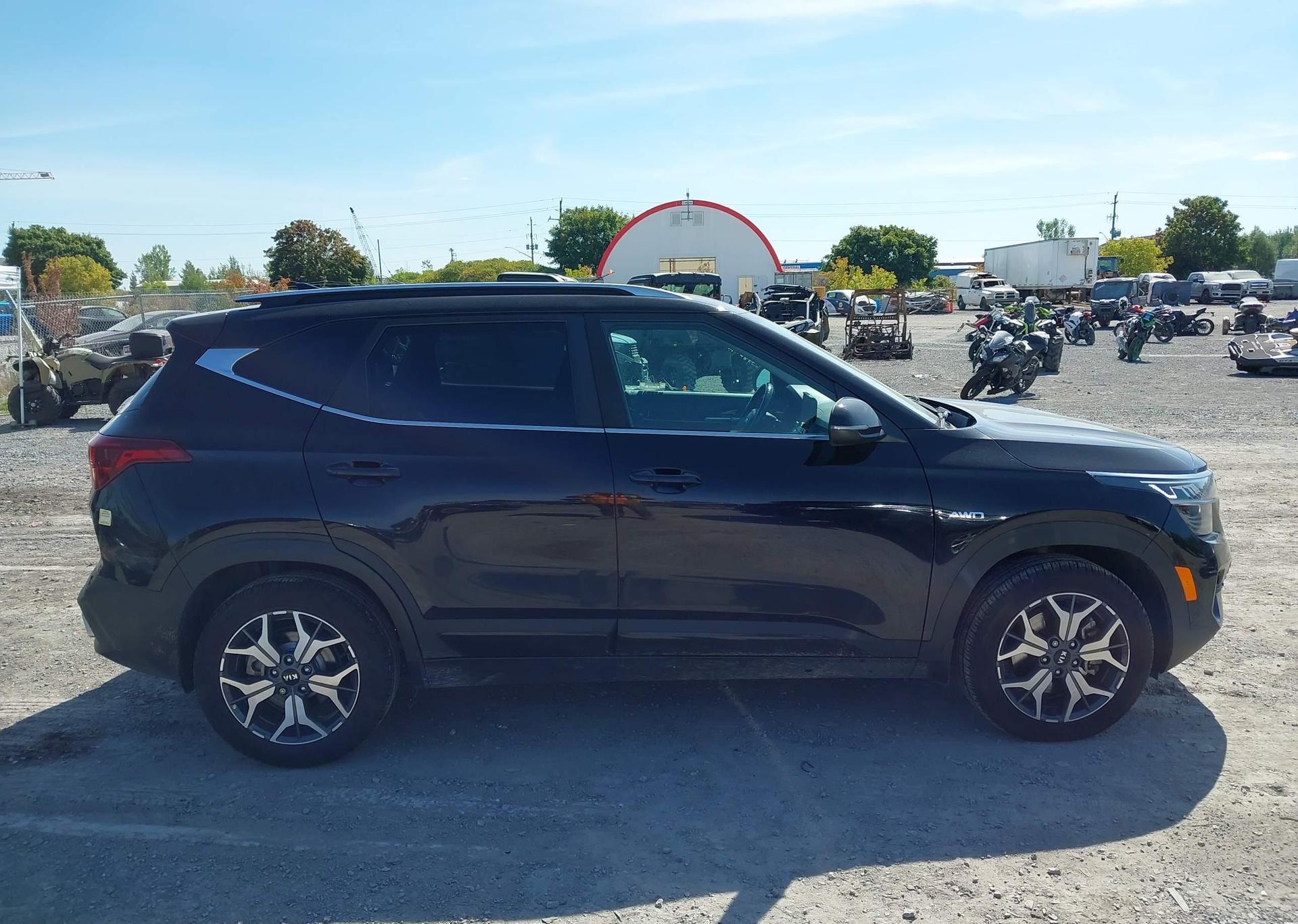 2021 KIA SELTOS EX