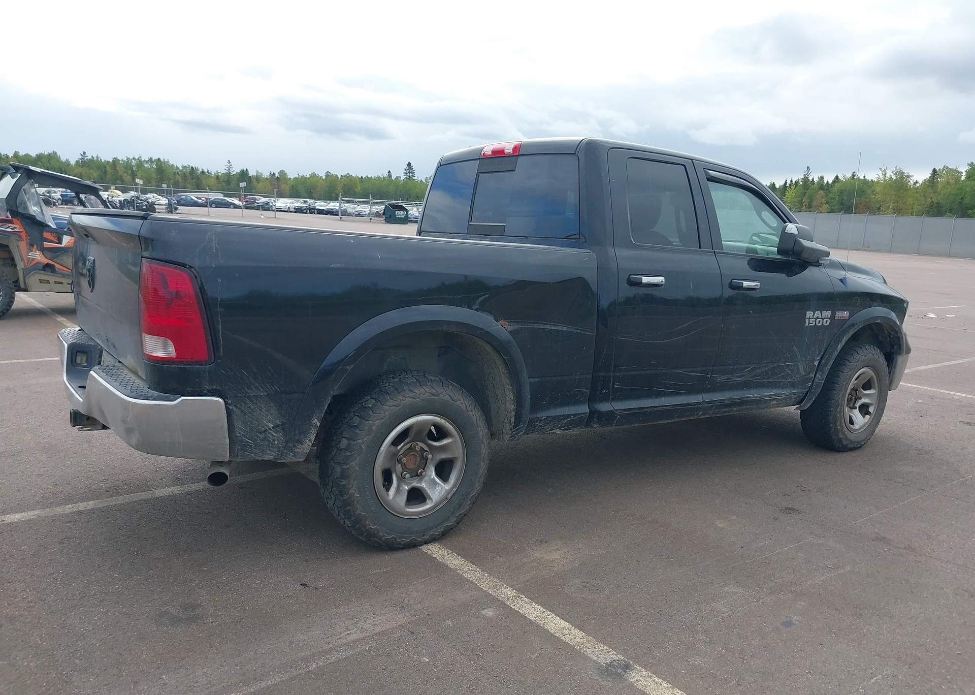 2013 RAM 1500 SLT