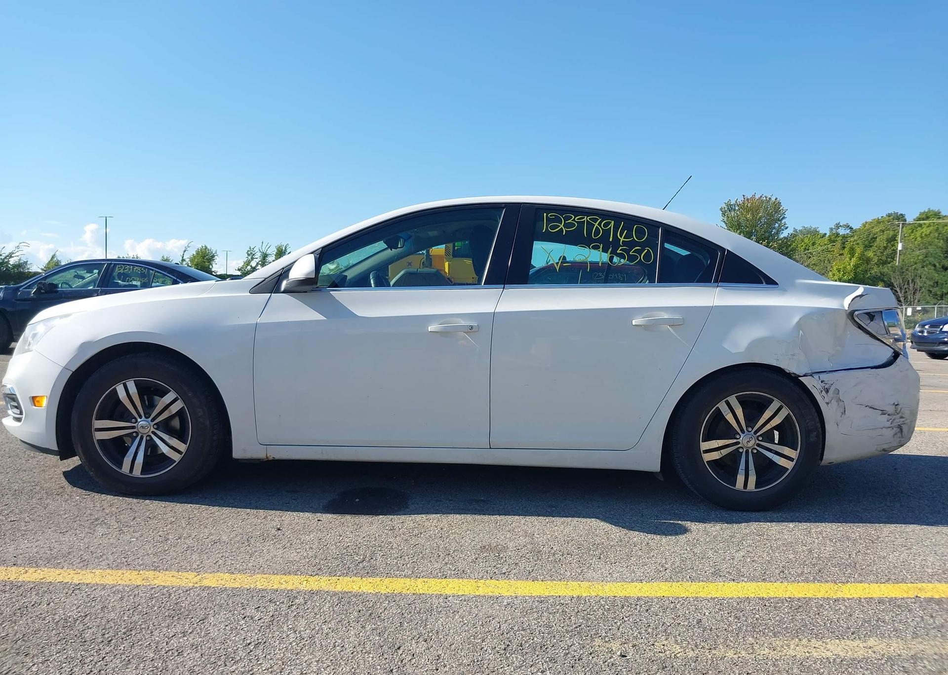 2015 CHEVROLET CRUZE LT