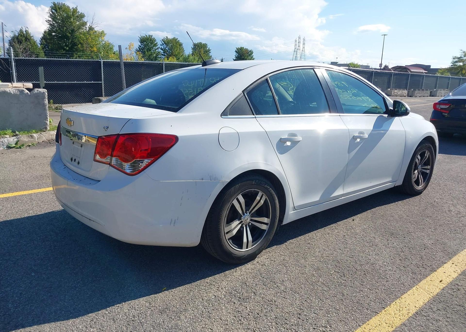 2015 CHEVROLET CRUZE LT