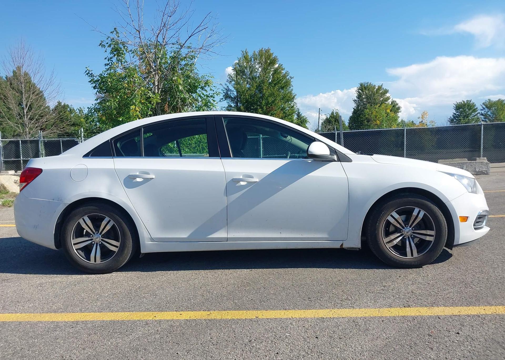 2015 CHEVROLET CRUZE LT