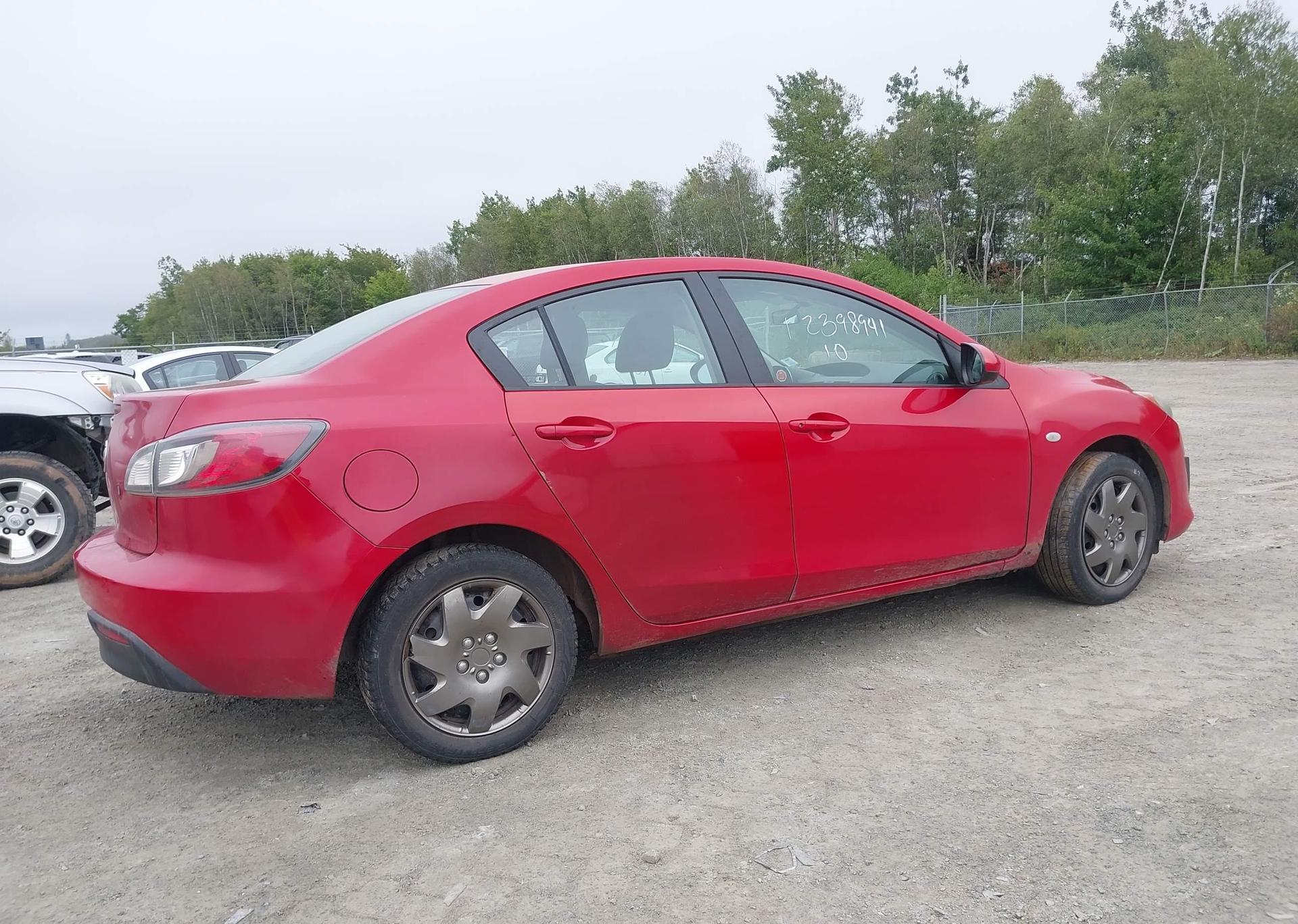 2010 MAZDA 3 I
