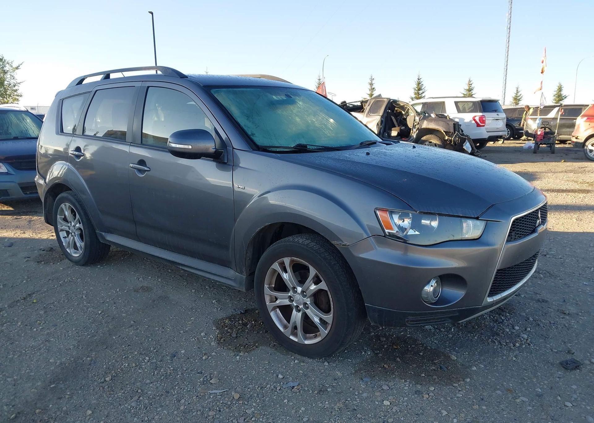 2011 MITSUBISHI OUTLANDER SE