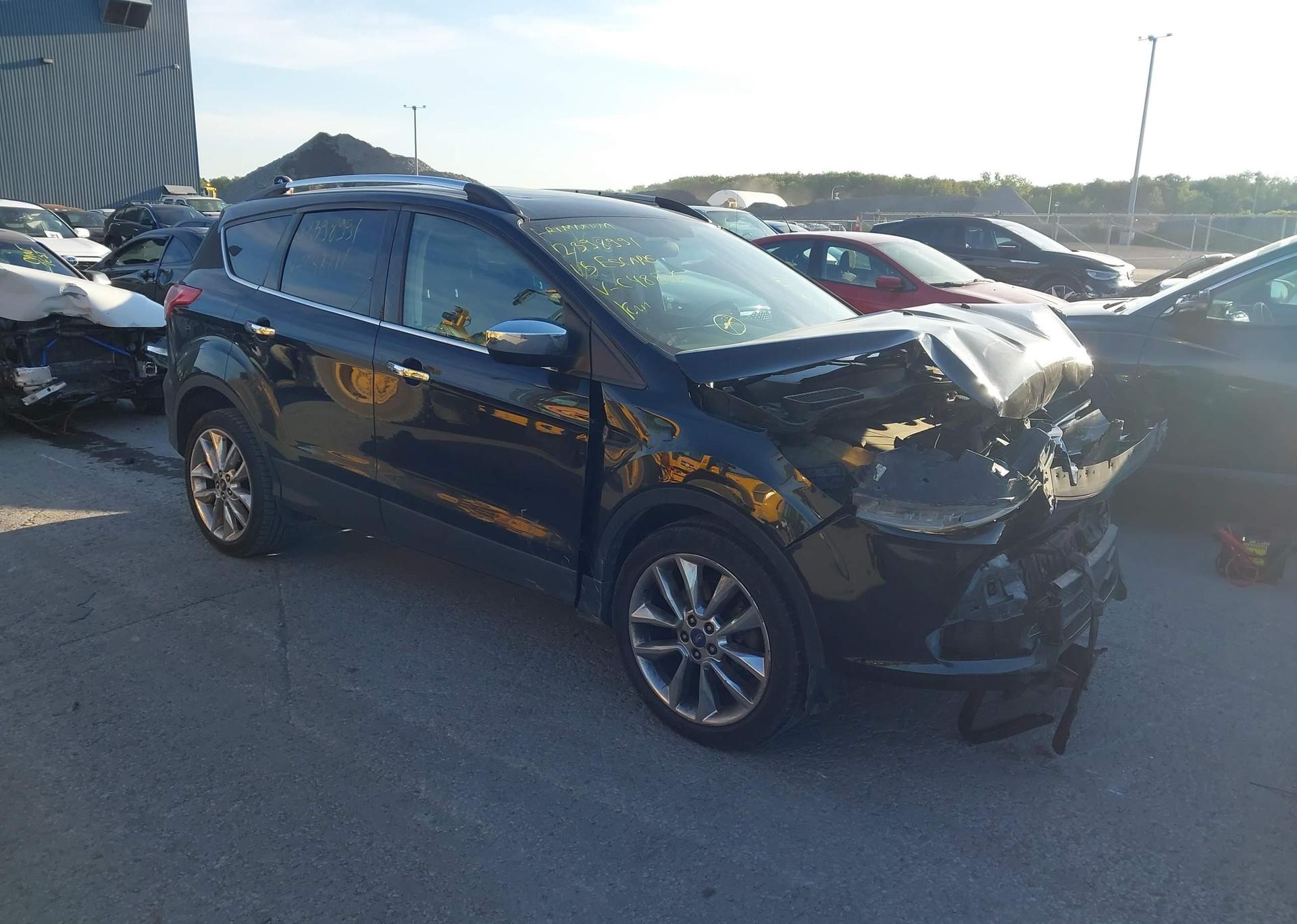 2015 FORD ESCAPE SE